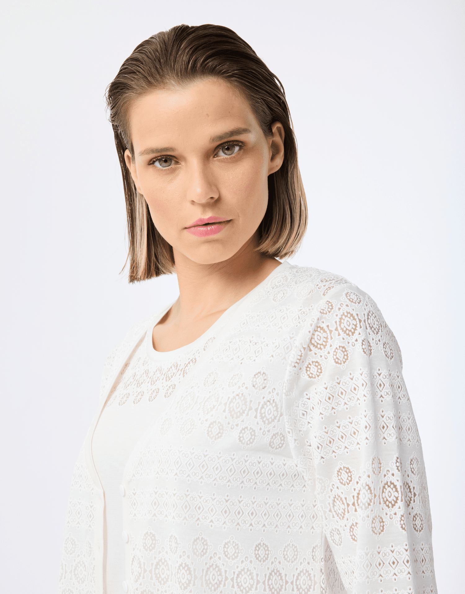 Twin-set brodé coloré