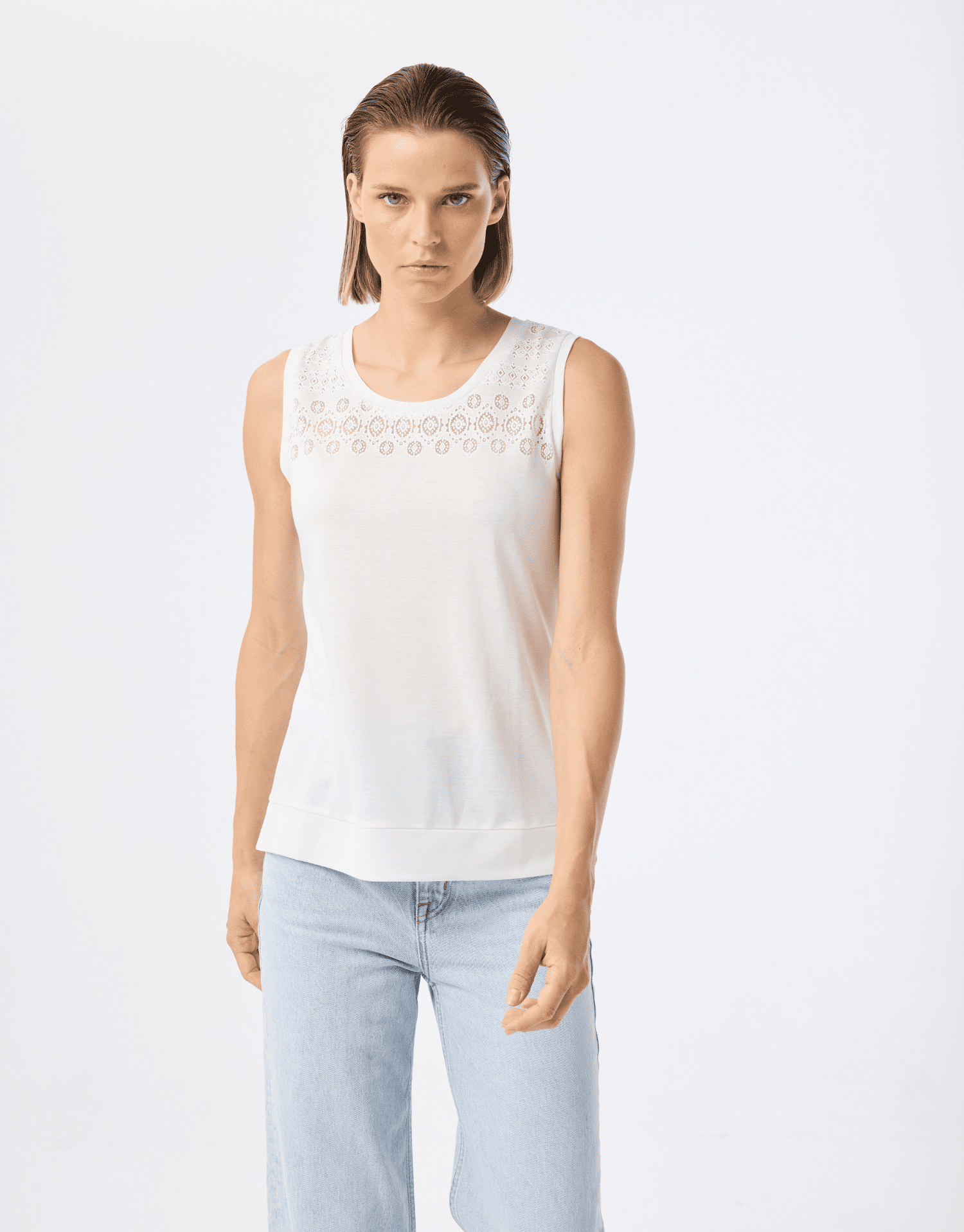 Twin-set brodé coloré