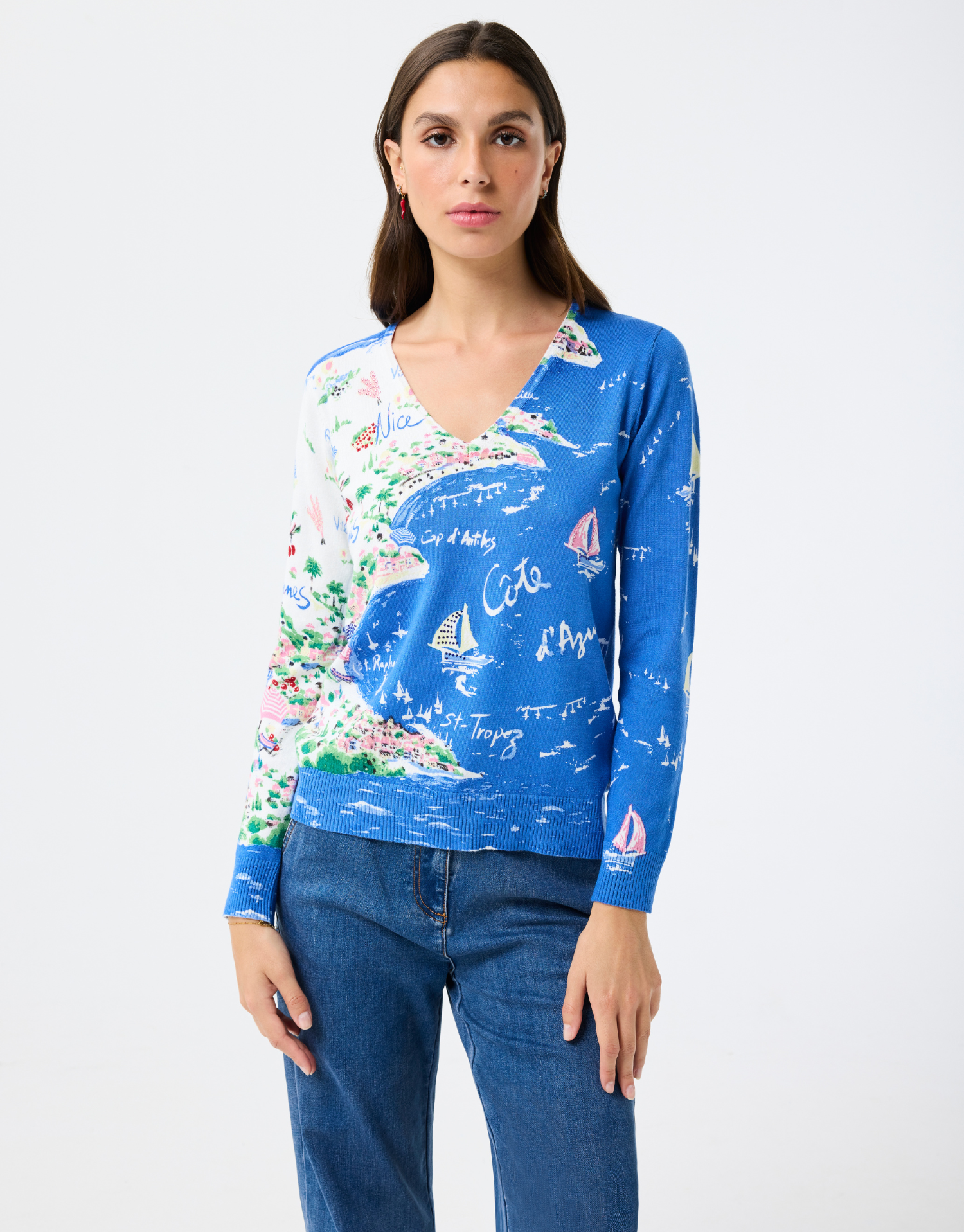 Pull Azur blue color