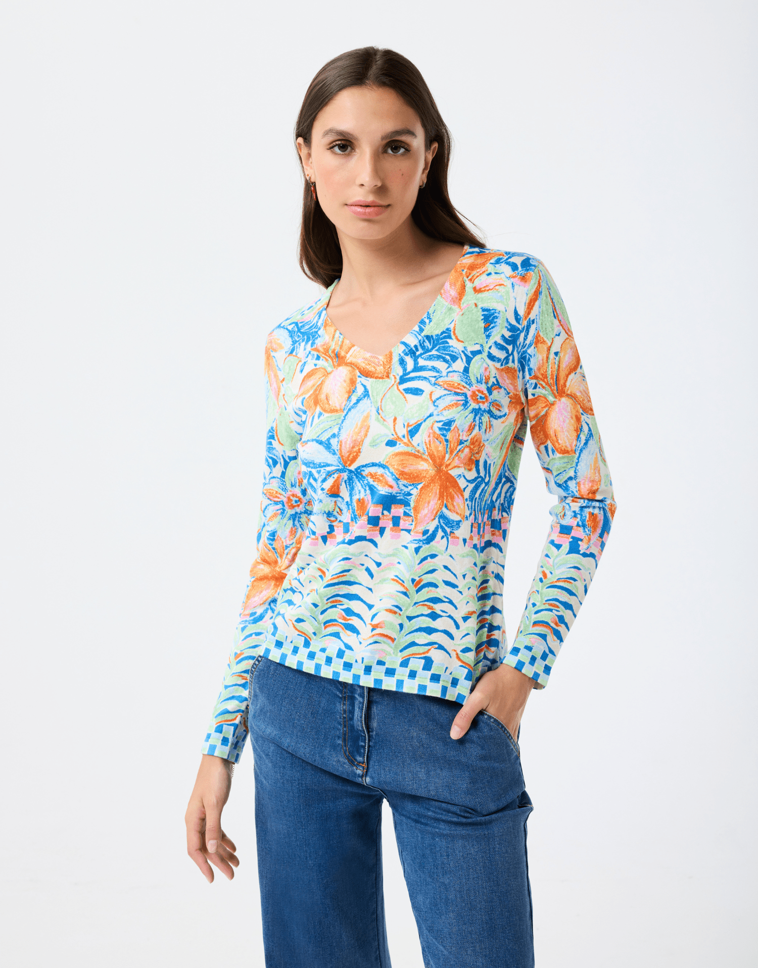 Pull aux motifs fleuris