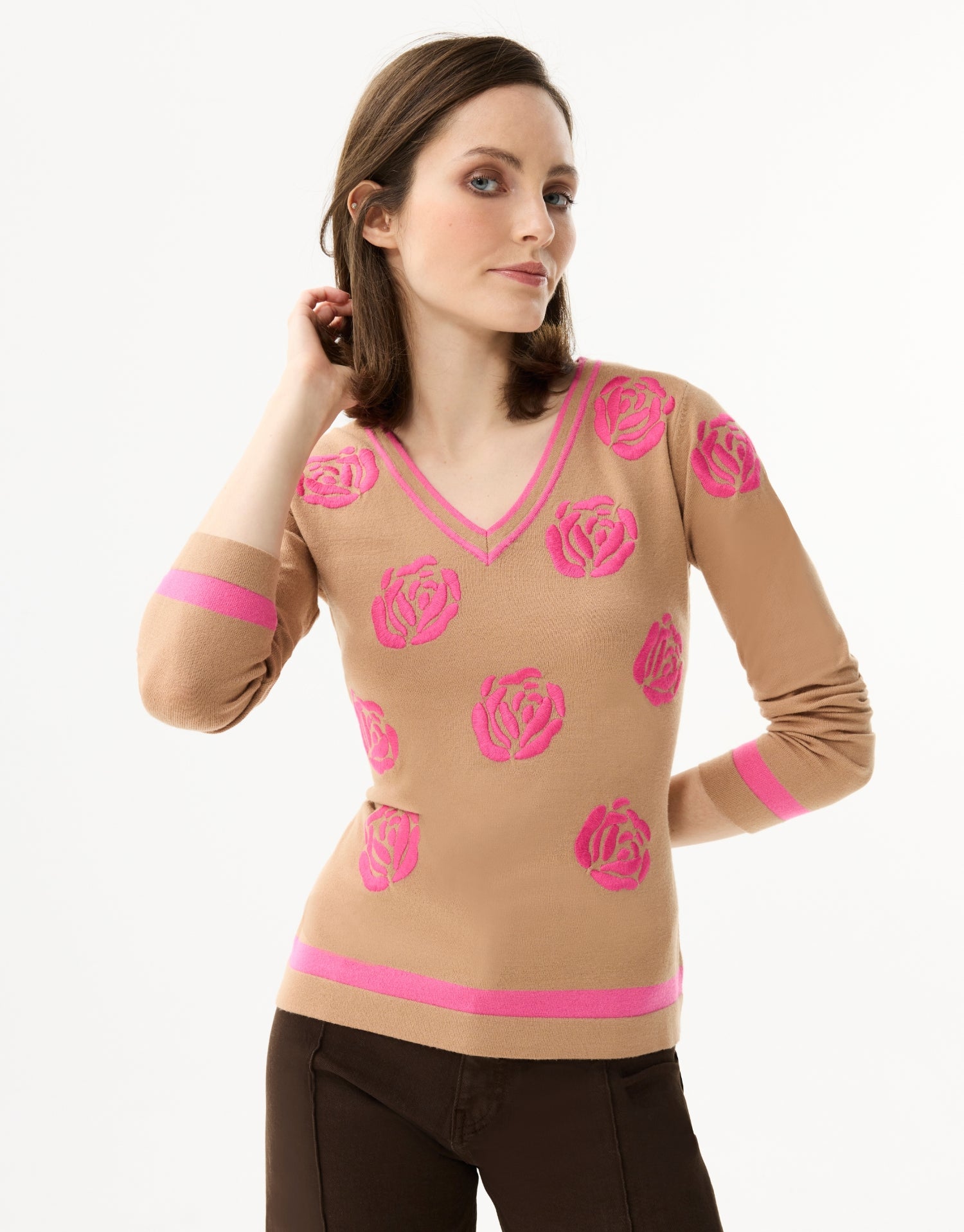 Pull motif fleurs