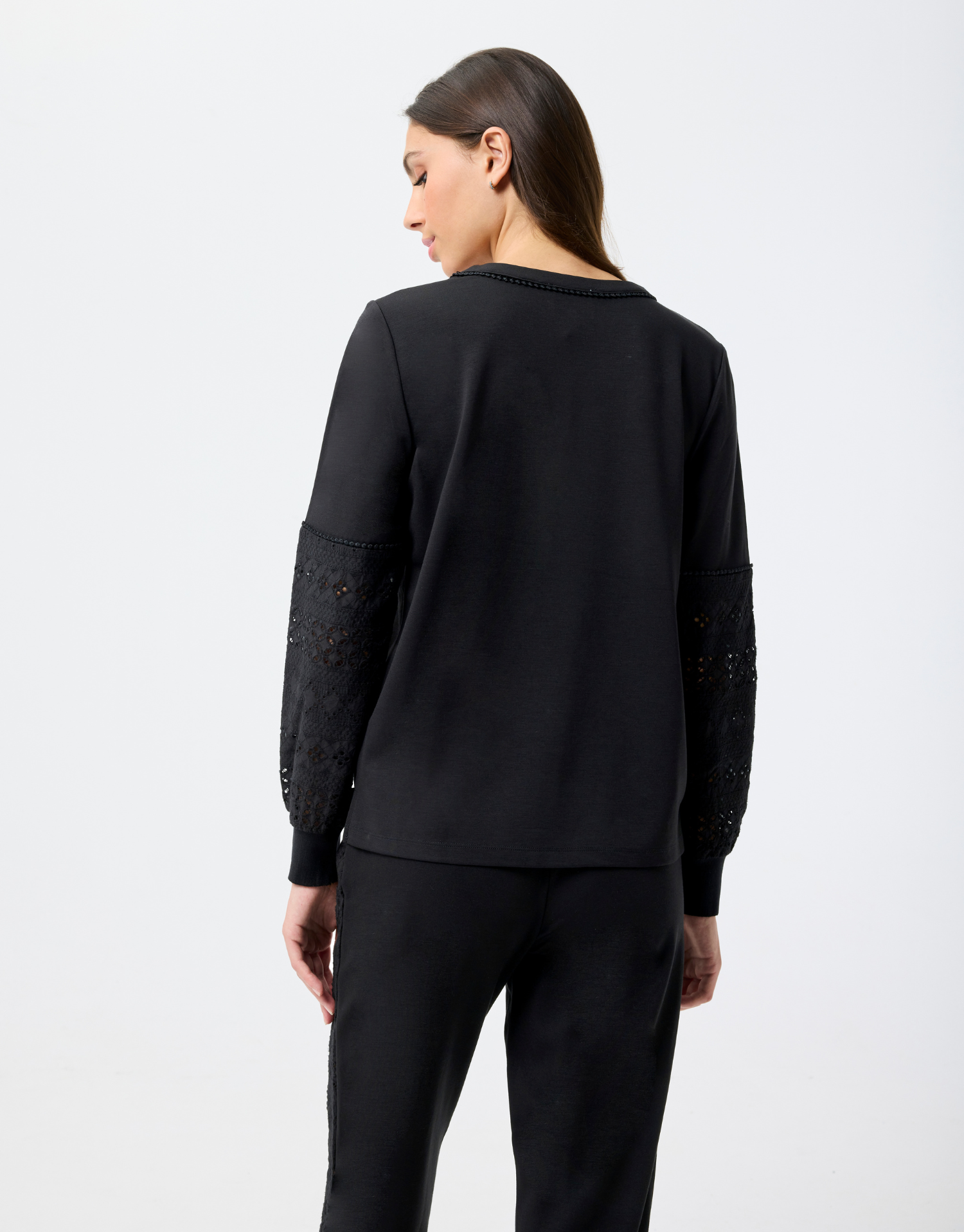 Pull Léa met kanten mouwen