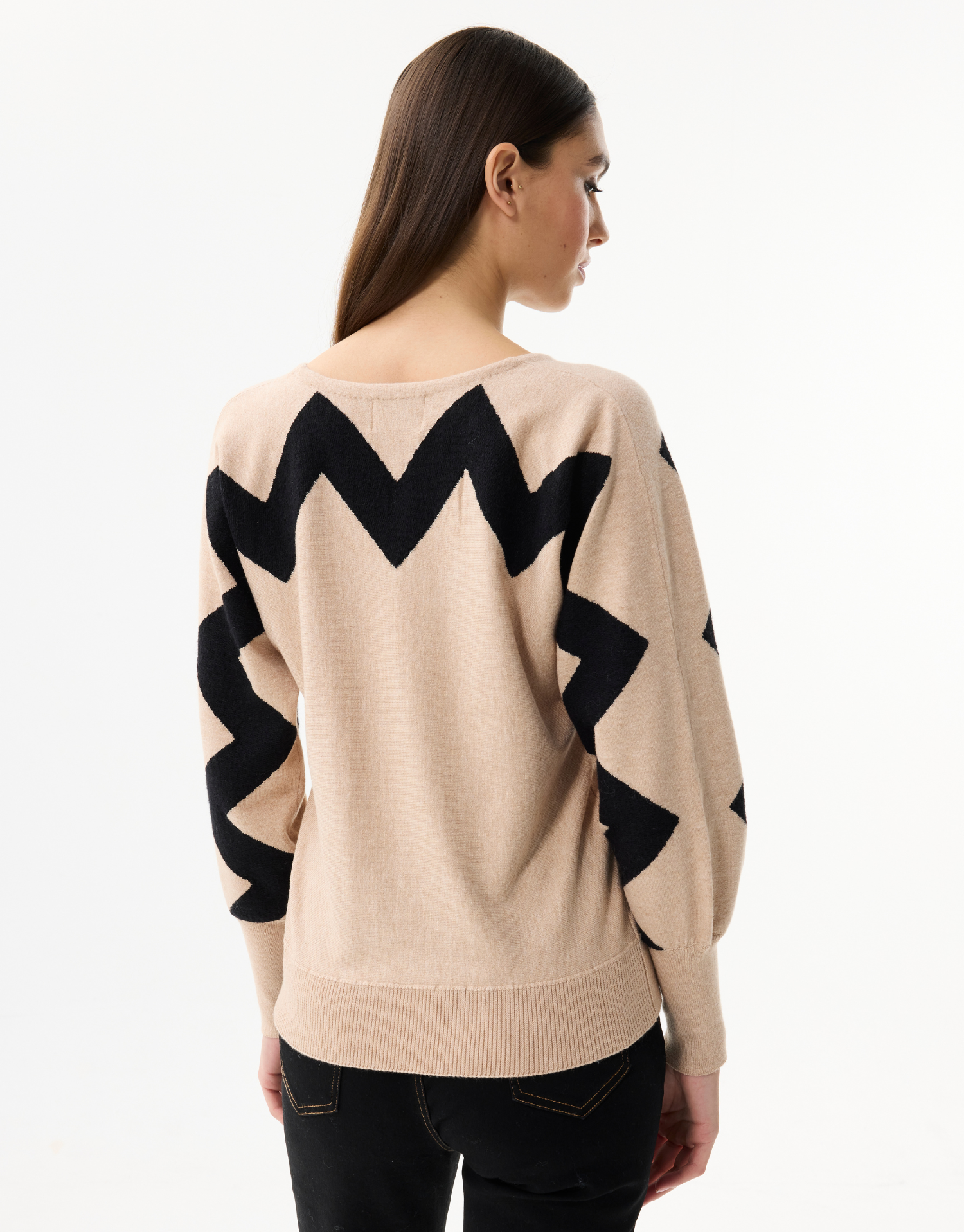 Pull femme col V manches contrastées
