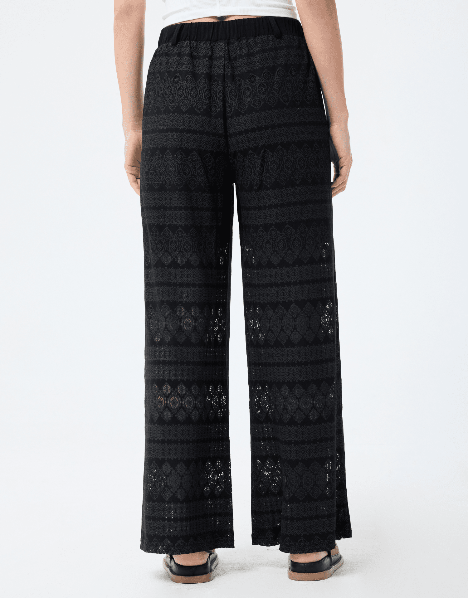 Pantalon en dentelle