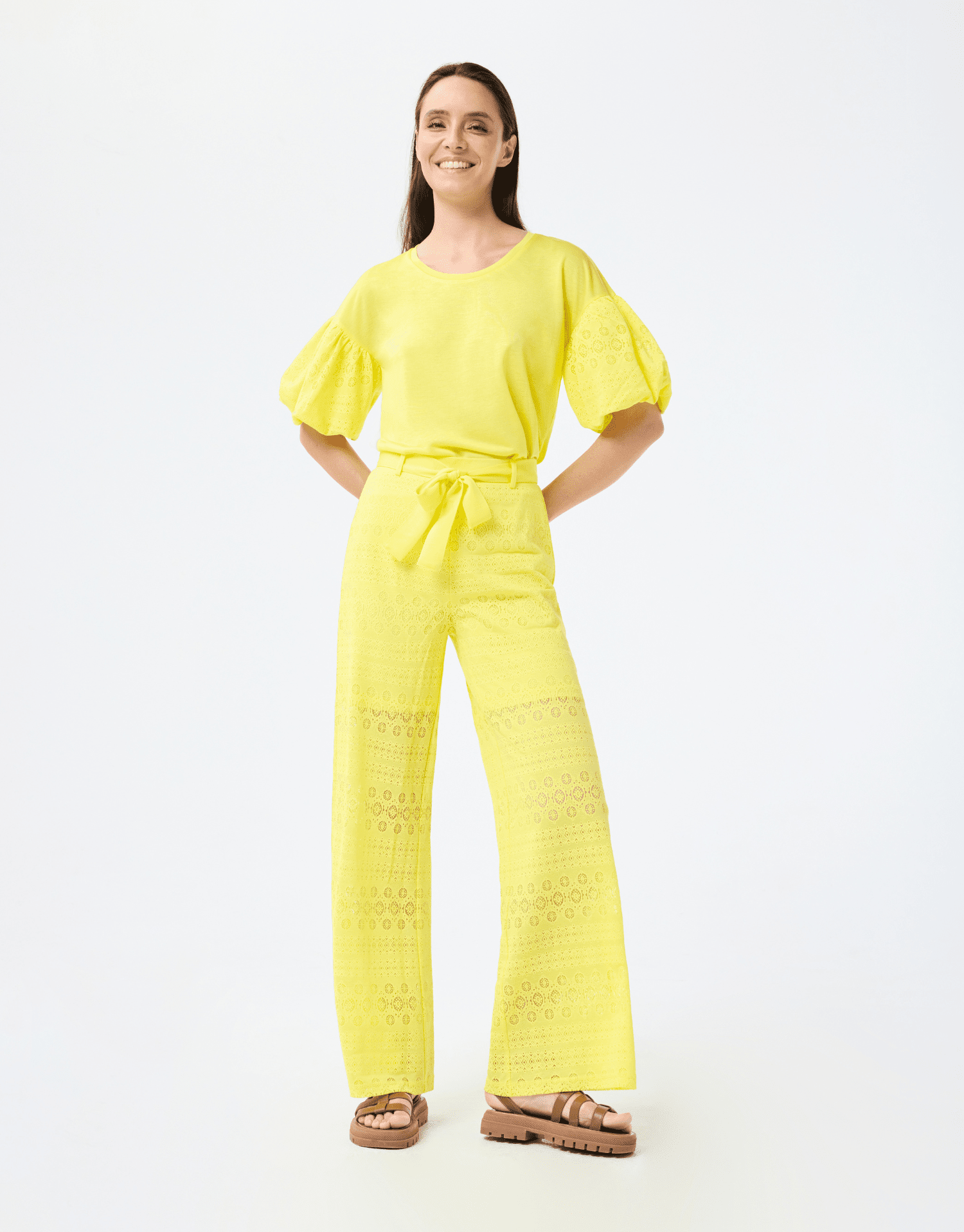 Pantalon en dentelle