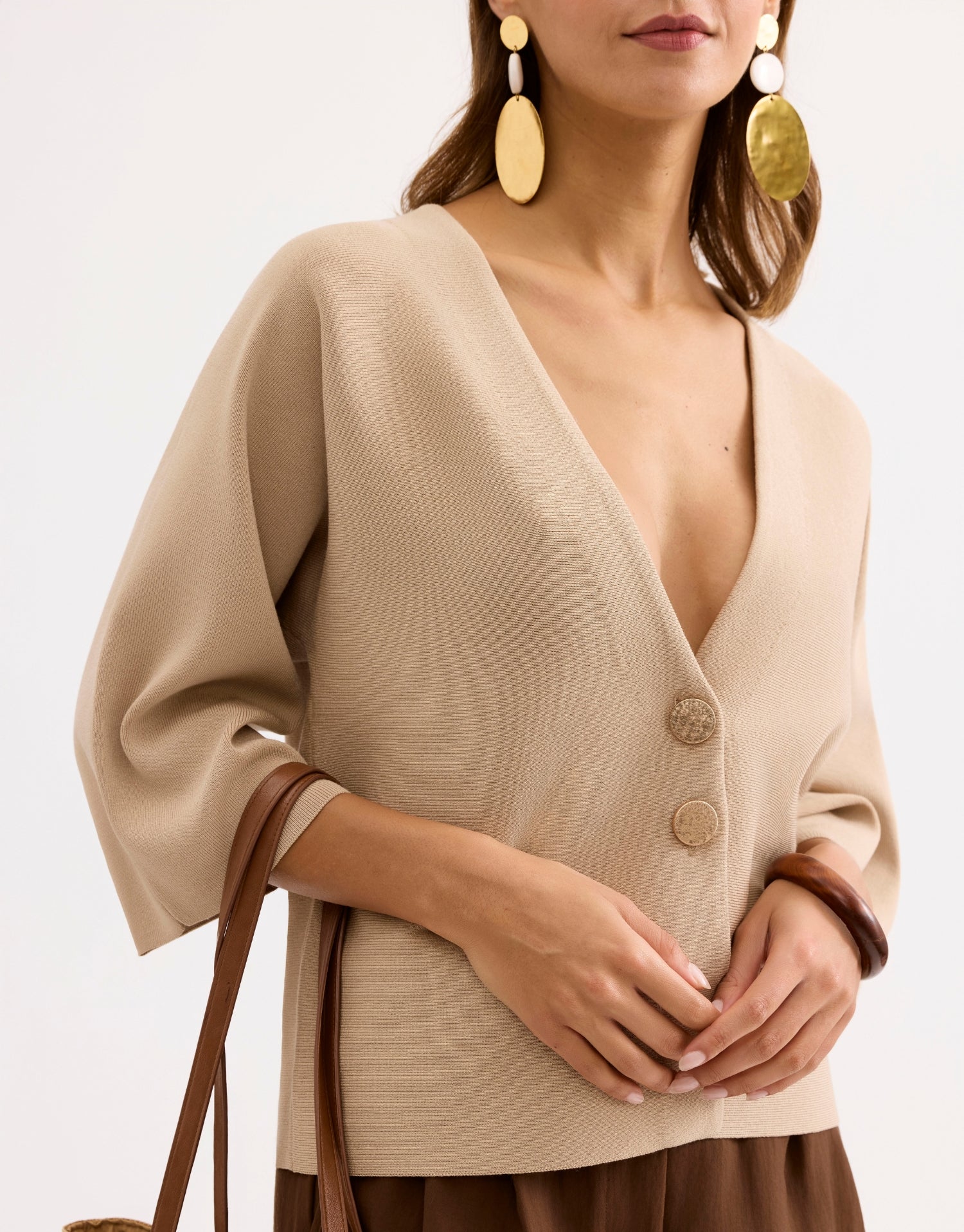 Top col V structuré à manches larges beige