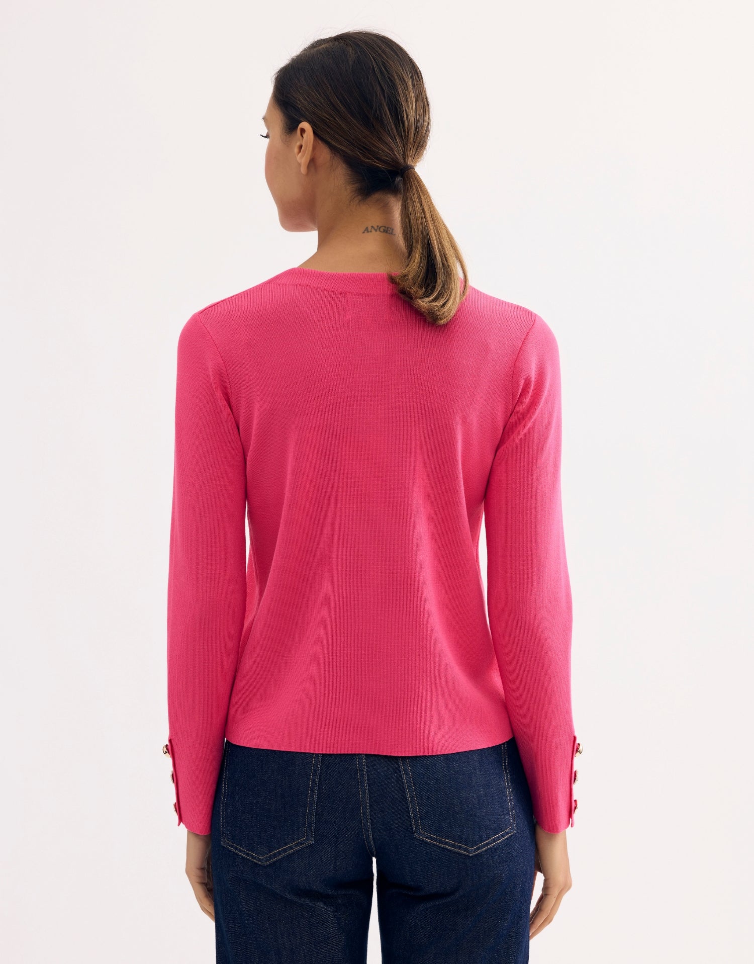 Cardigan chic à boutons bijoux fuchsia