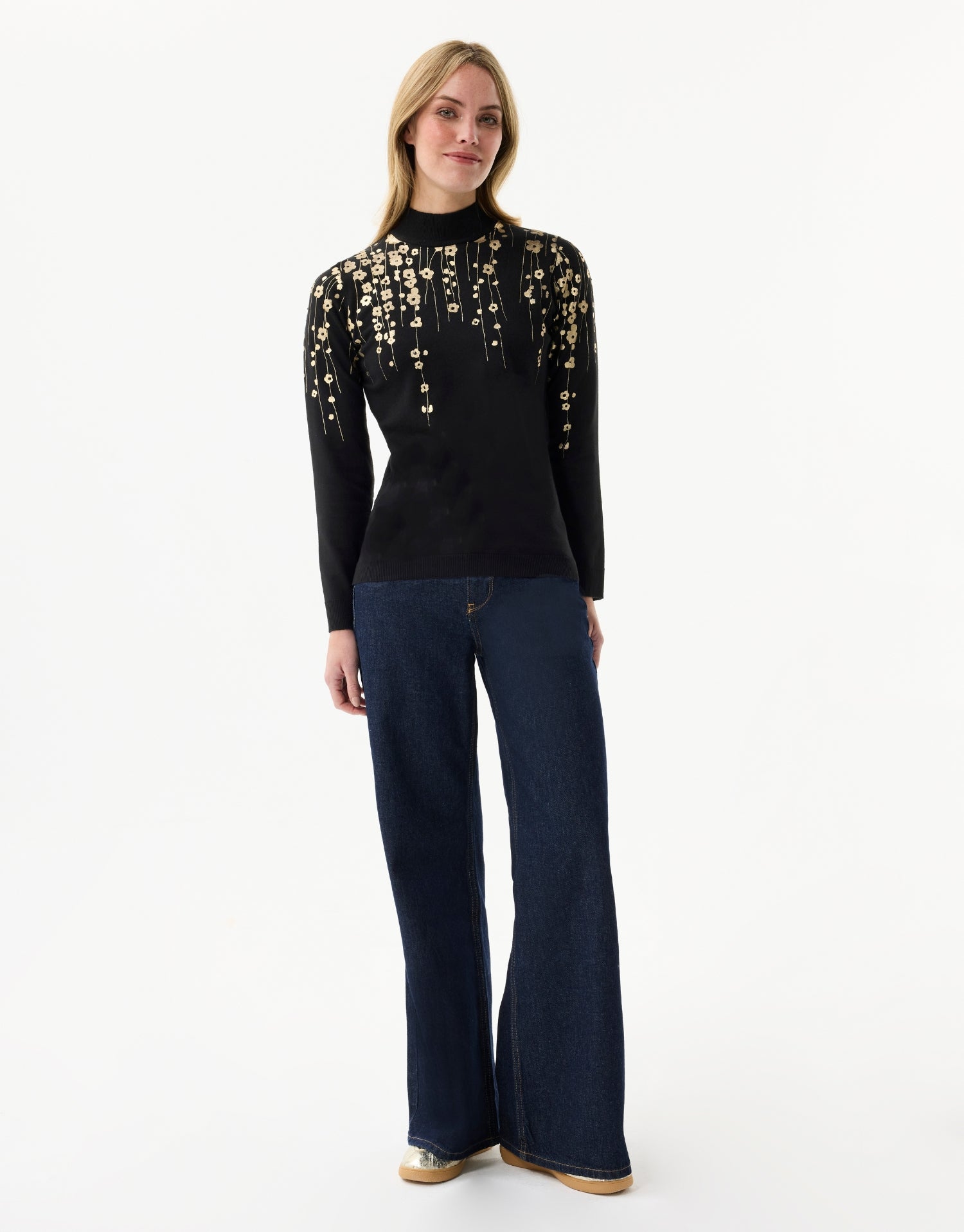 Pullover mit Stehkragen und goldenen Blumenmustern
