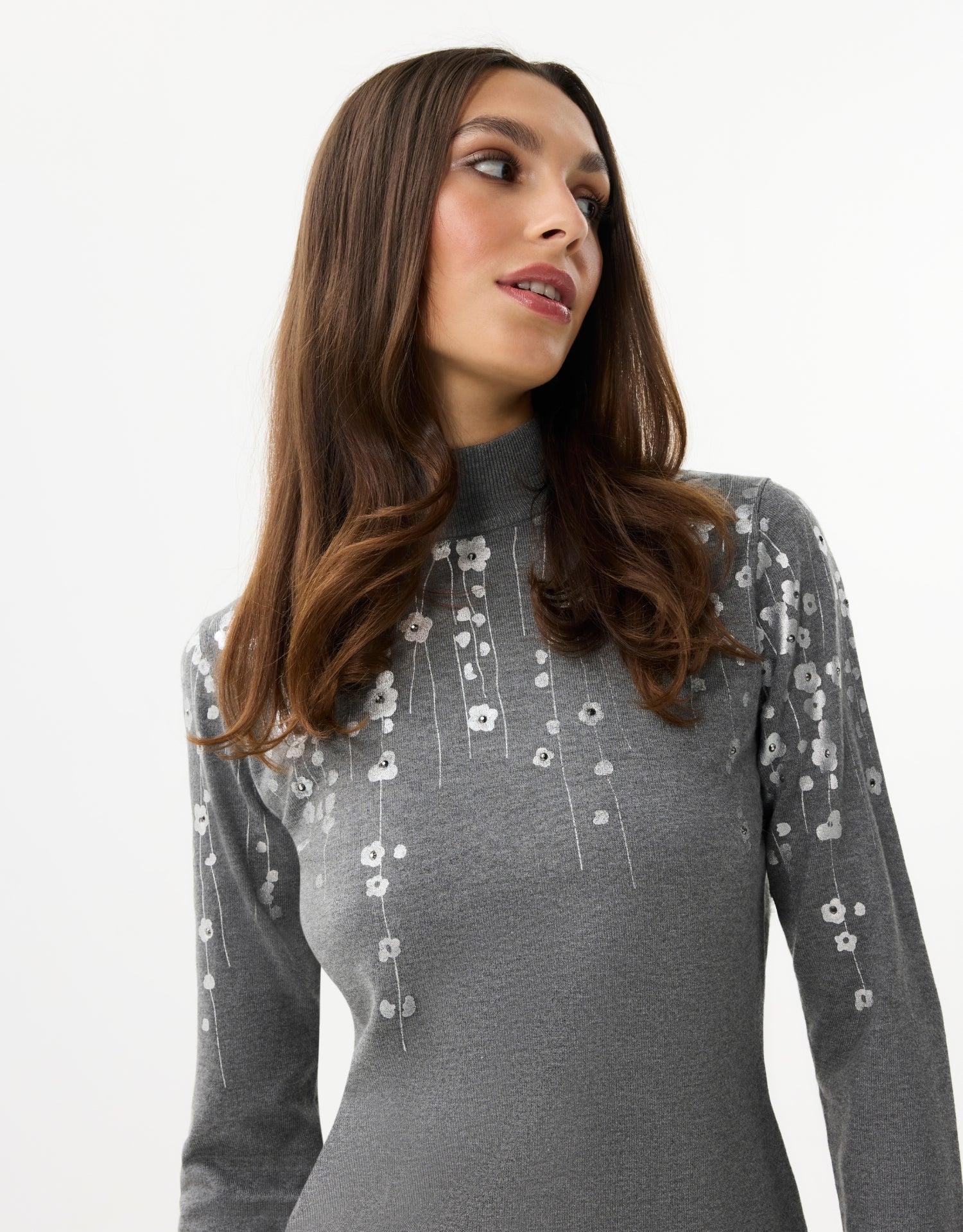 Pullover mit Stehkragen und goldenen Blumenmustern