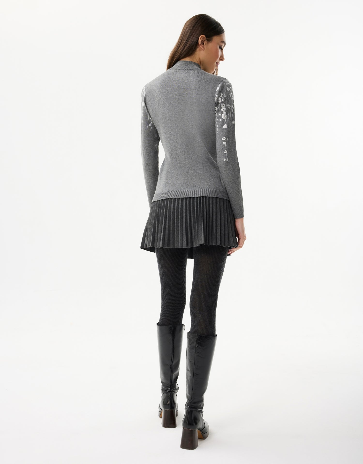 Pullover mit Stehkragen und goldenen Blumenmustern