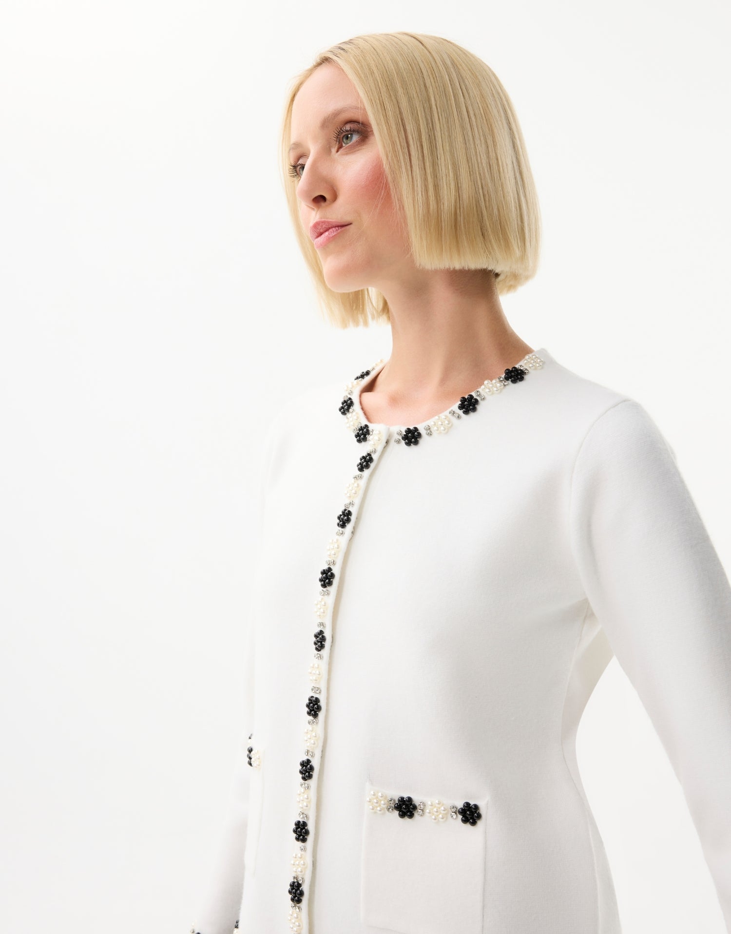 Pearl collar floral cardigan – black or ecru