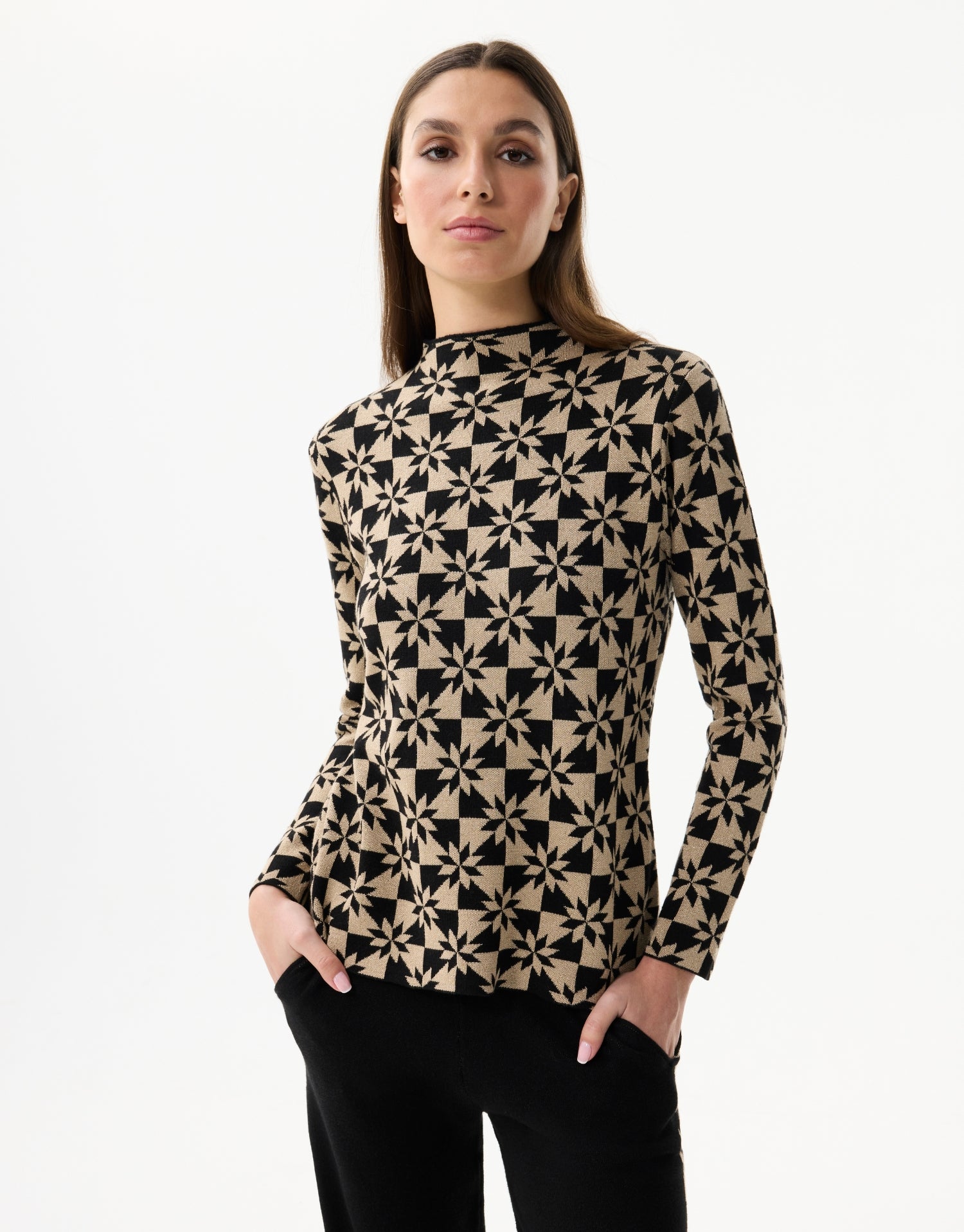 Geometric pattern sweater – black and beige