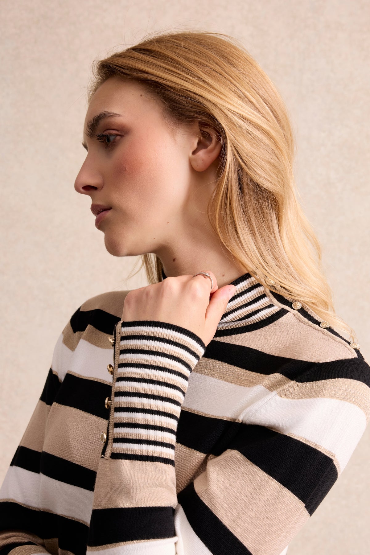 Pull rayé col montant noir