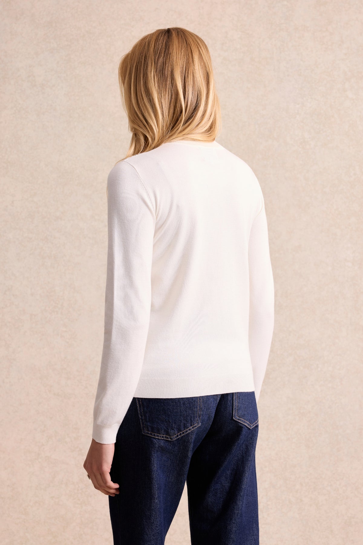Pull col roulé à dentelle écru