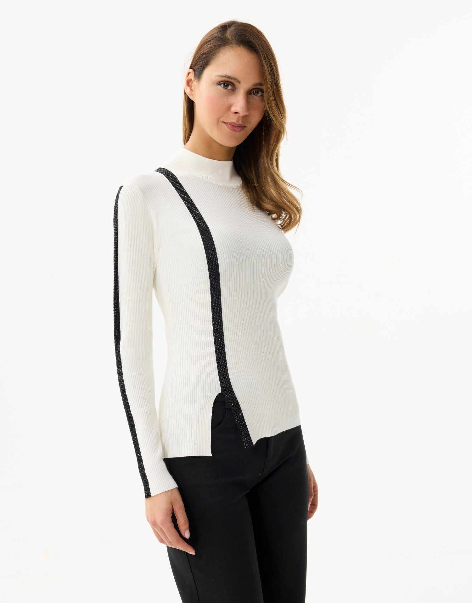 Asymmetrischer zweifarbiger Pulli