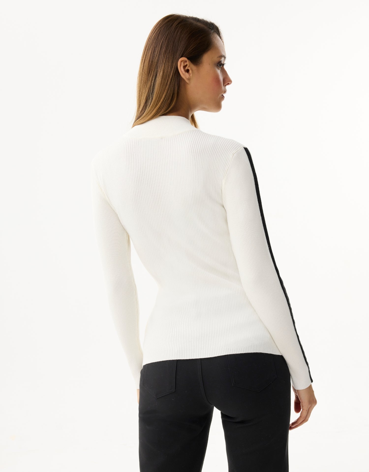 Asymmetrischer zweifarbiger Pulli