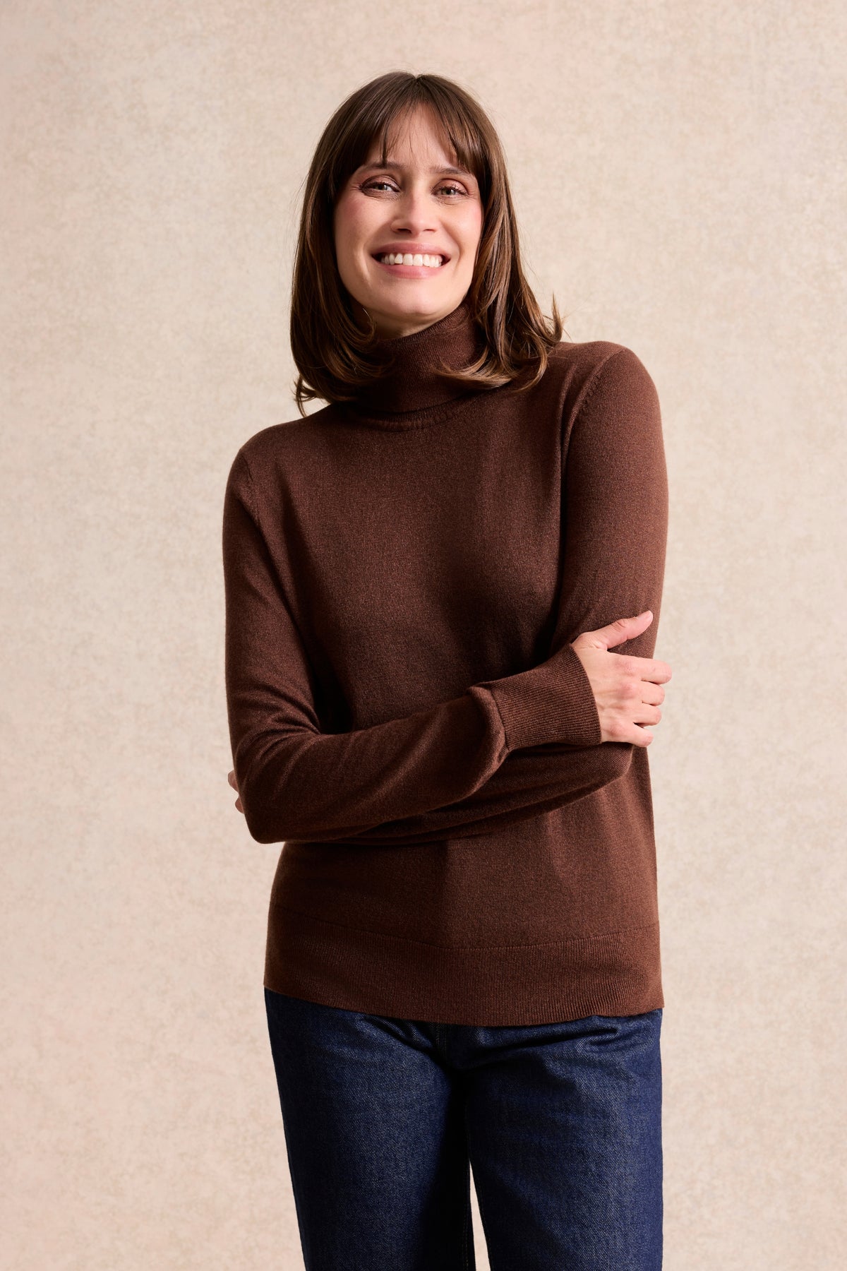 Pull col roulé en maille irisée marron