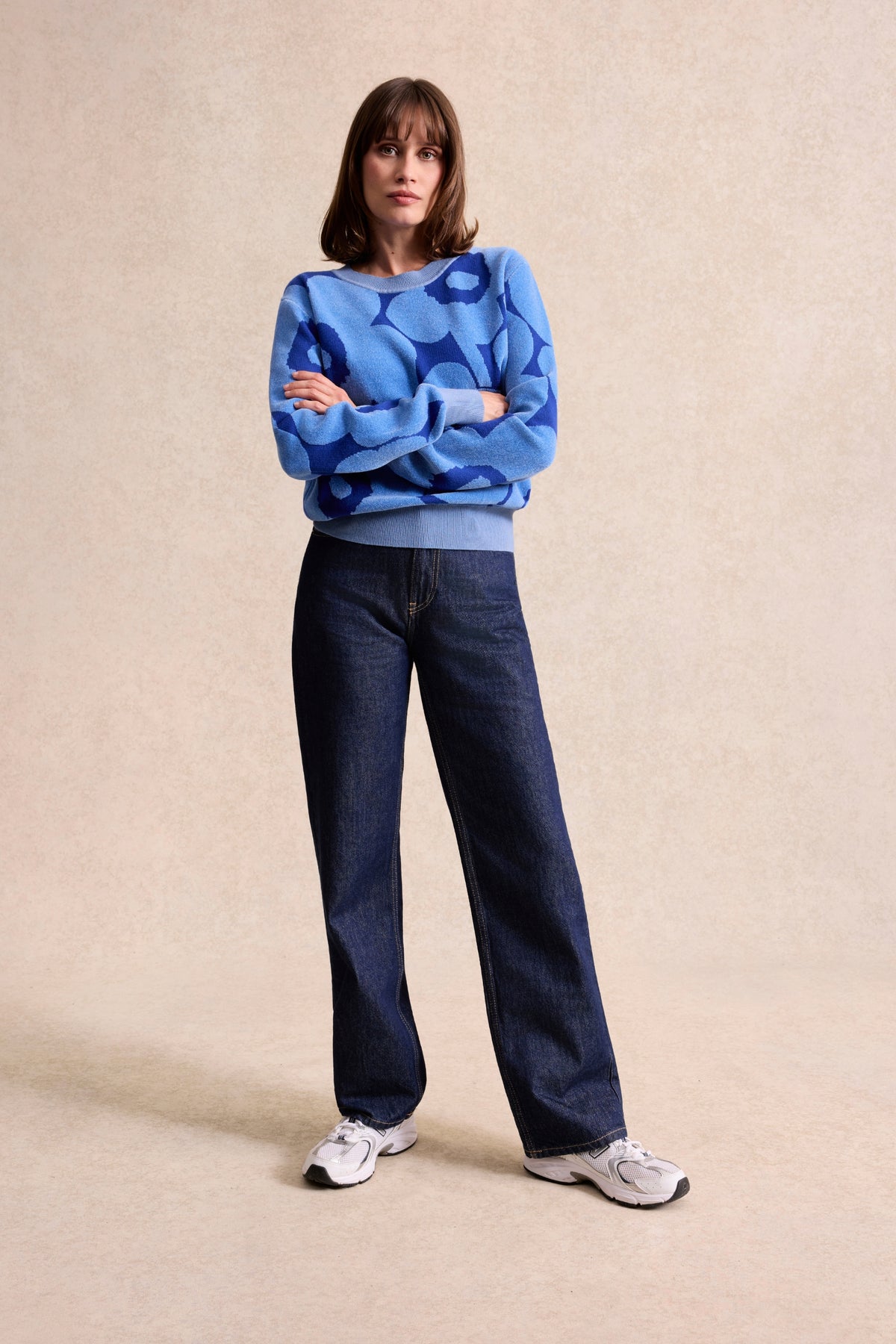 Pull à fleurs oversize bleu