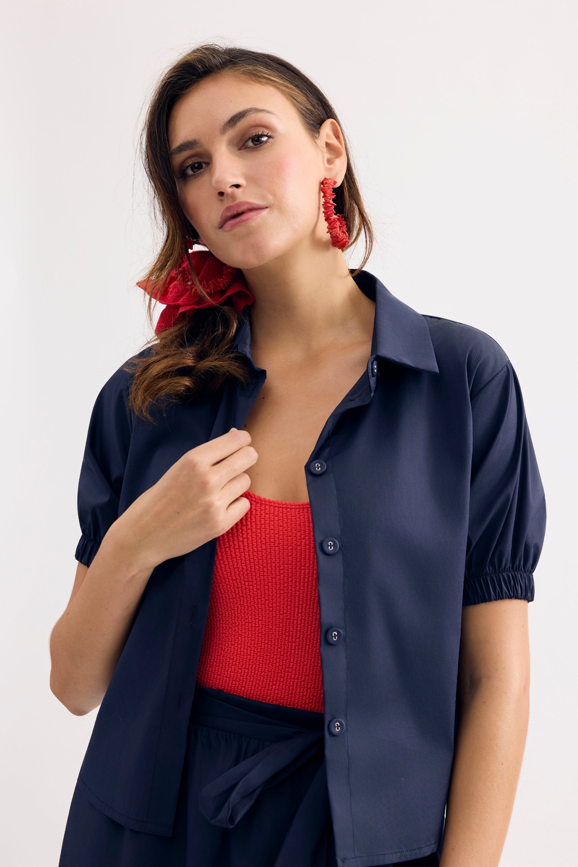 Chemise ajustée manches courtes marine