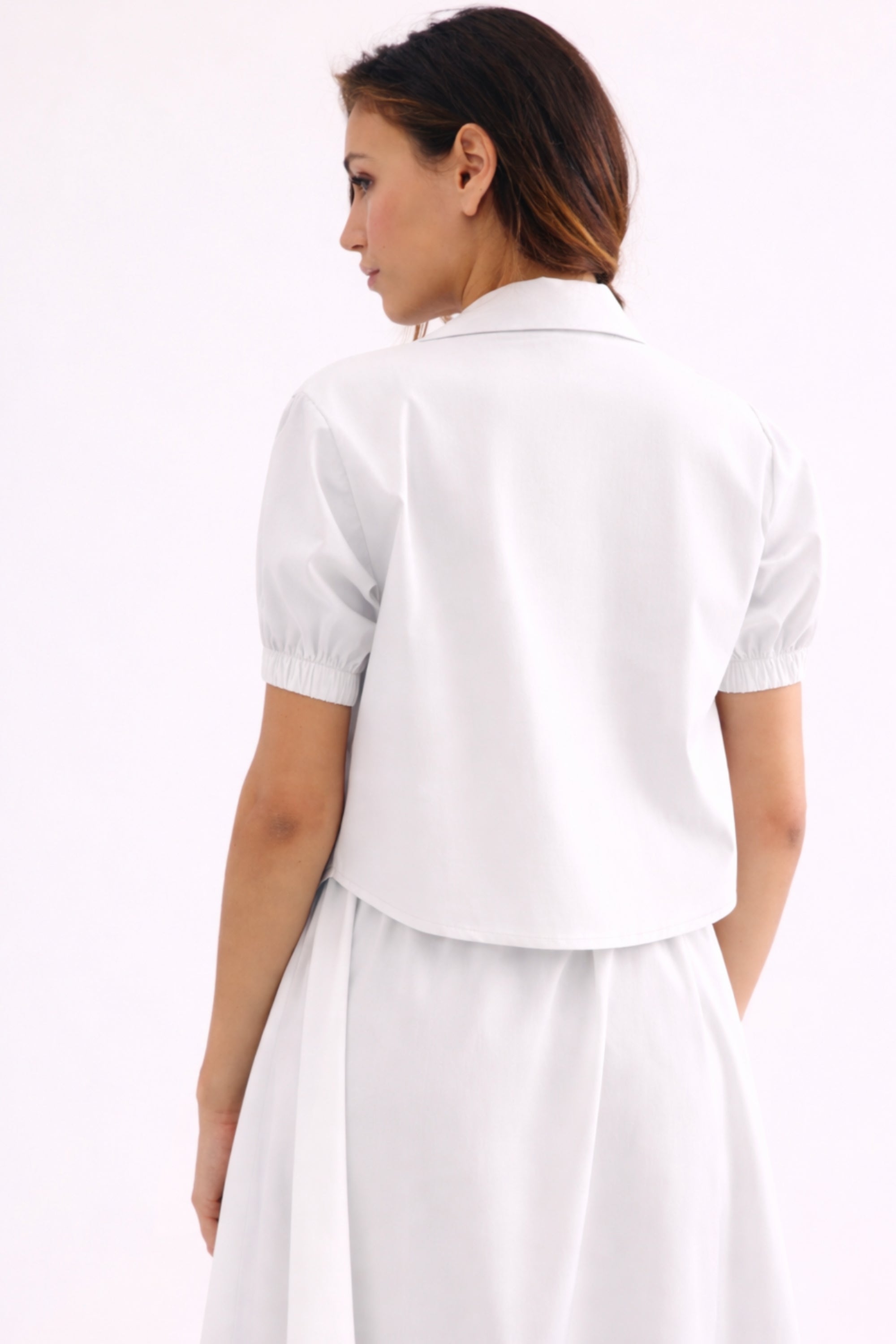 Chemise ajustée manches courtes blanche