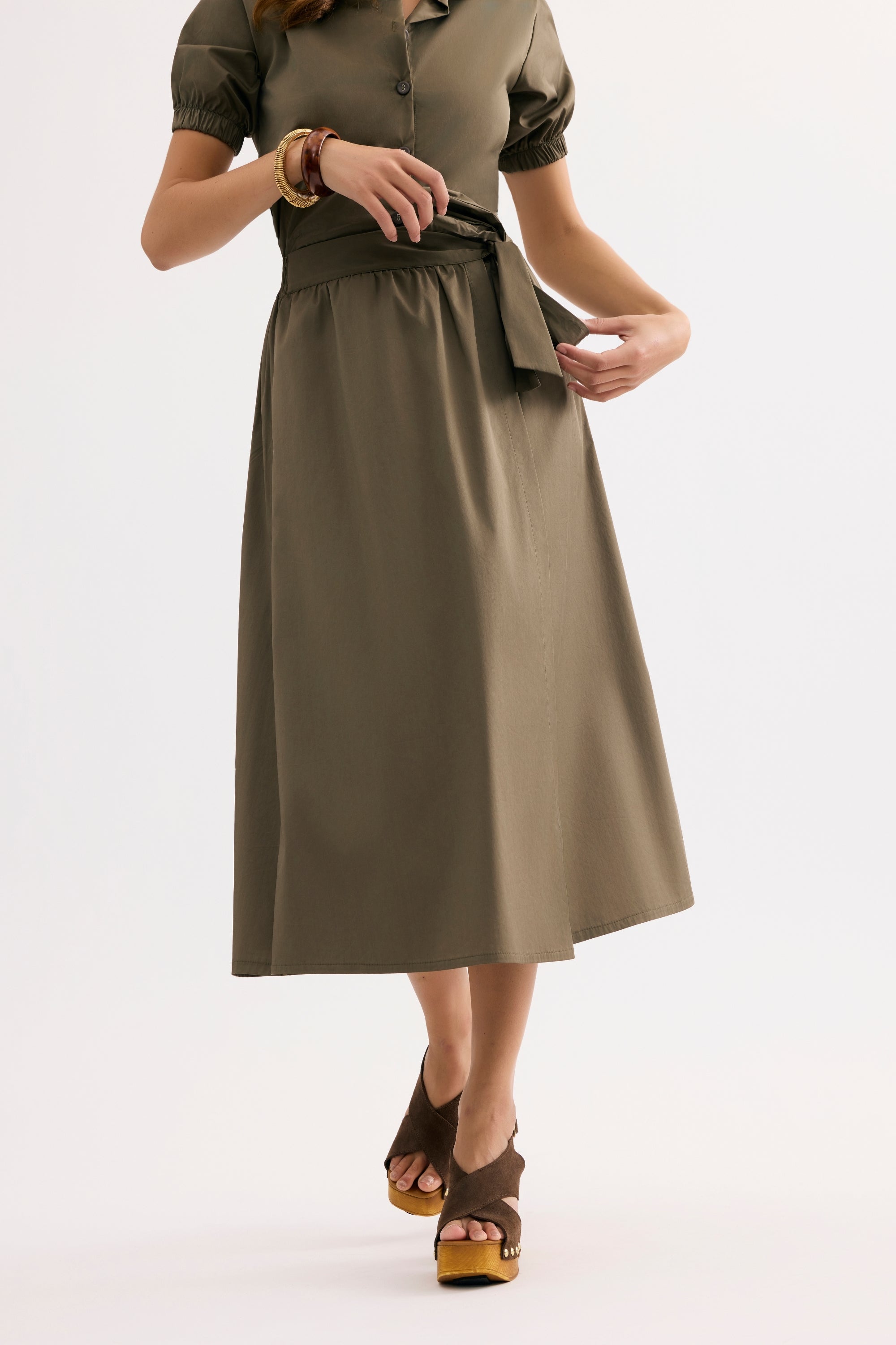 Jupe midi ceinturée kaki