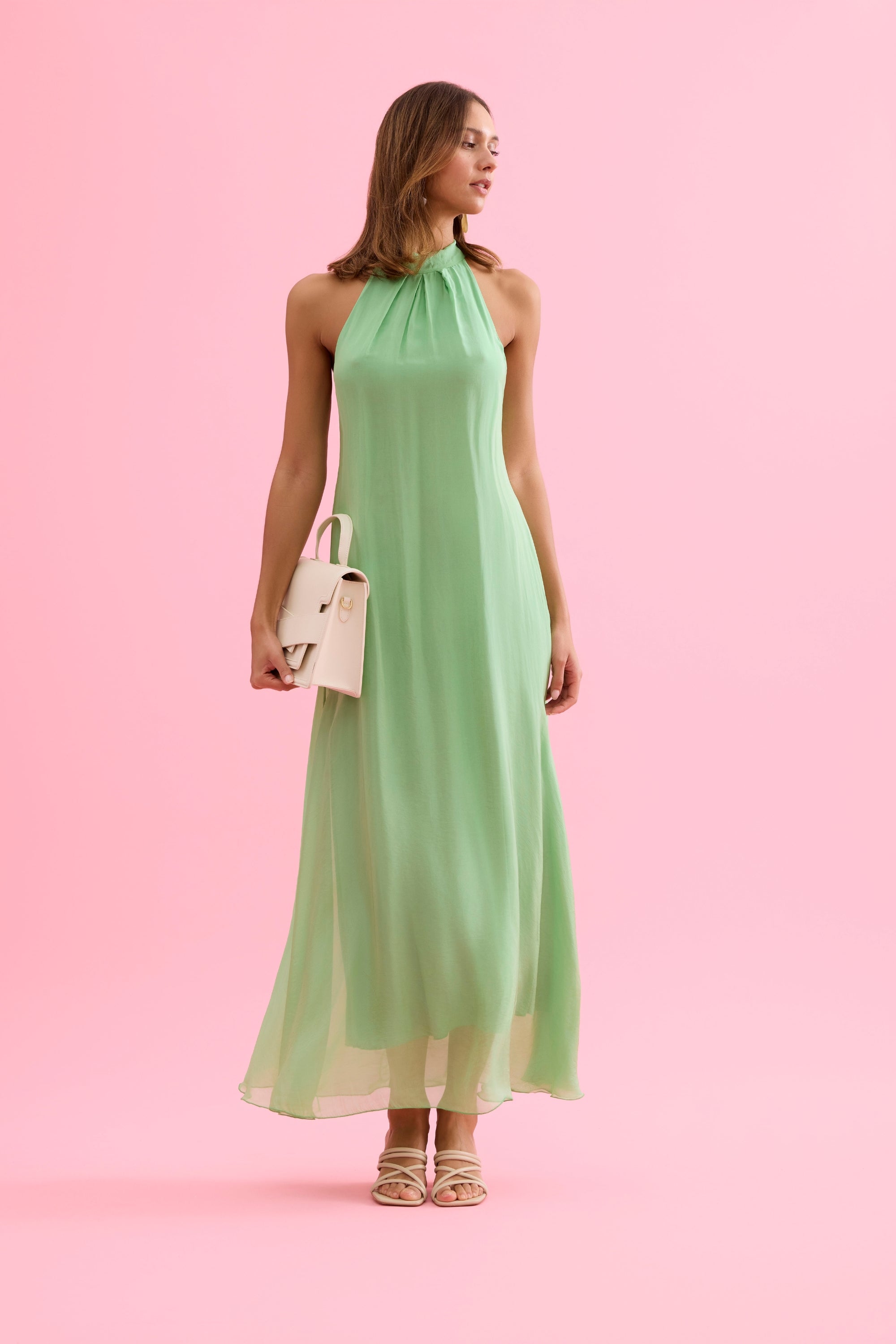 Robe longue fluide col montant verte