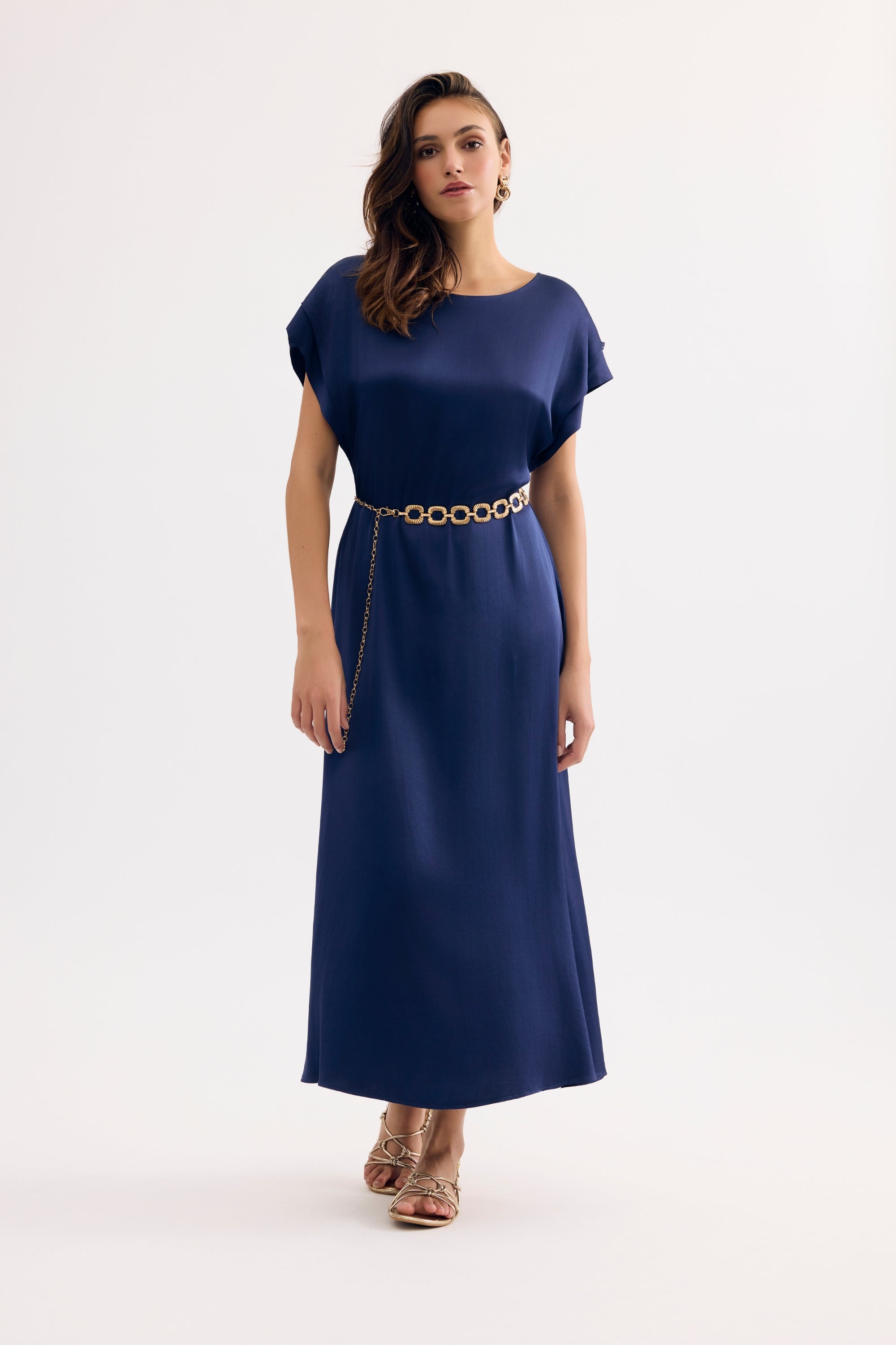Robe longue fluide ceinturée marine