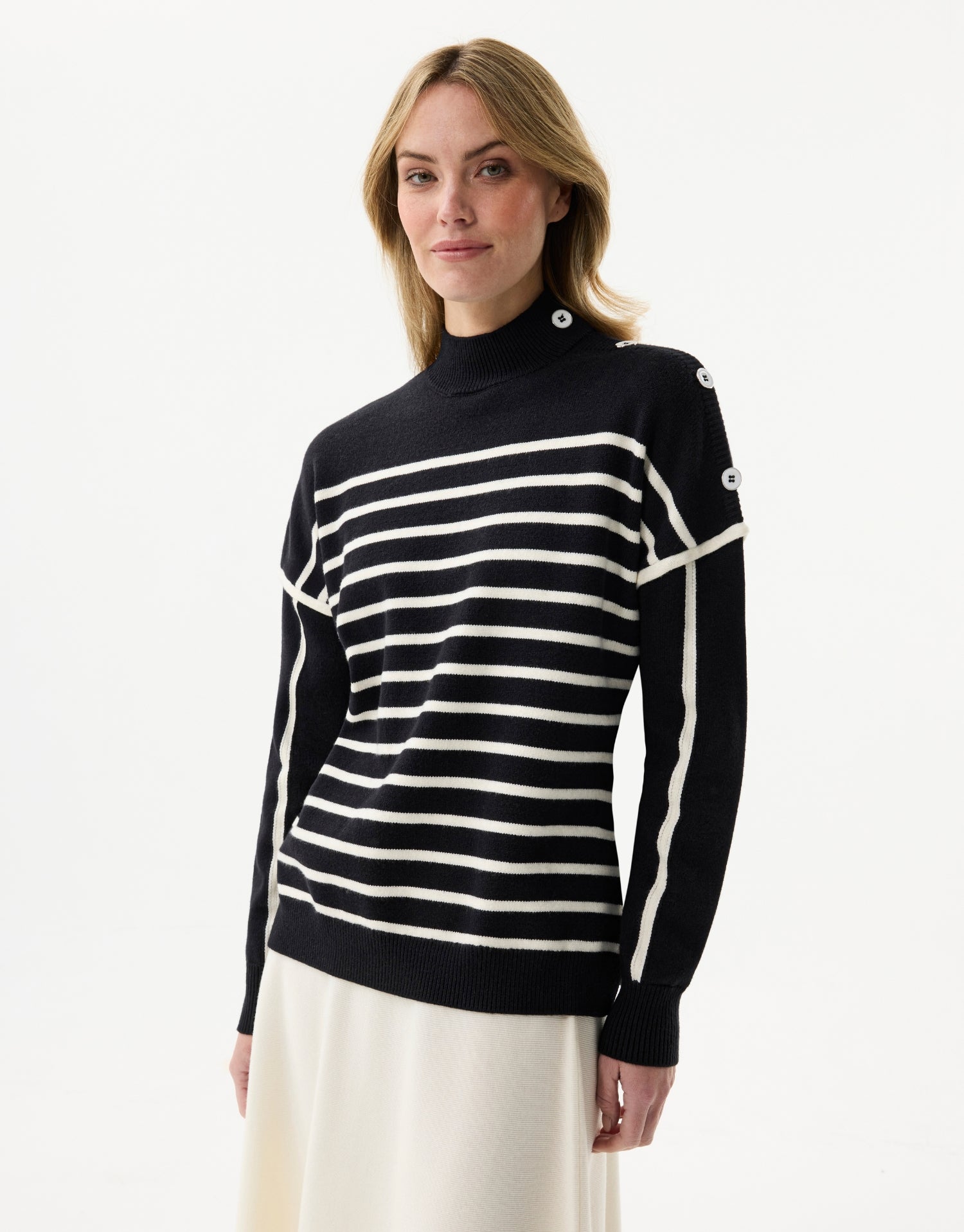 Pull à rayures avec boutons