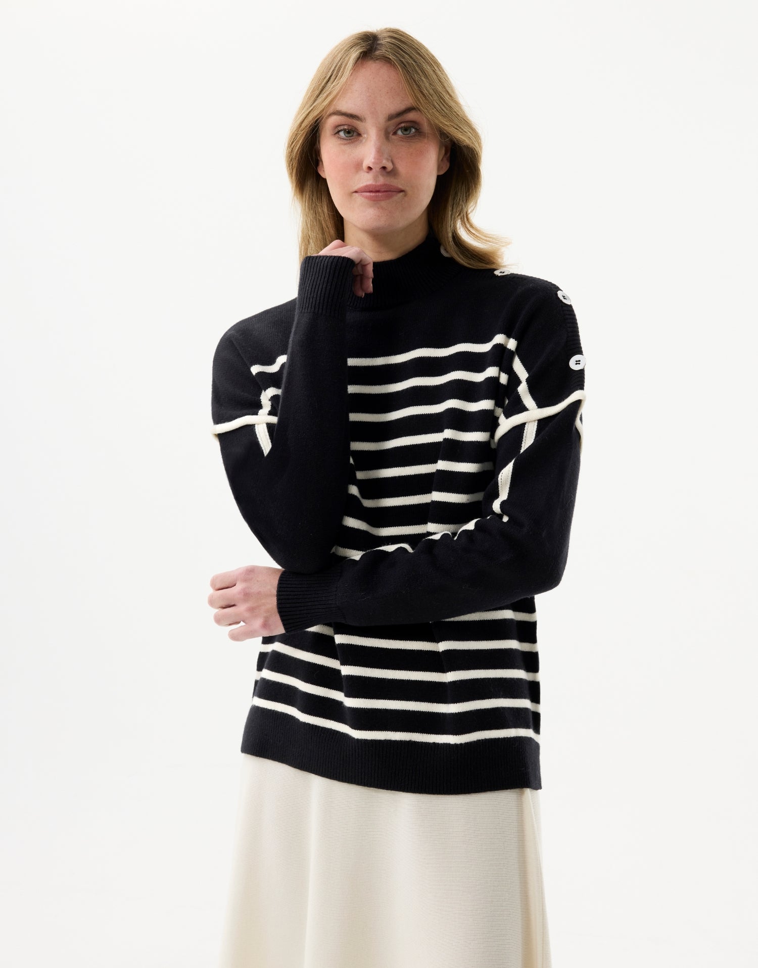 Pull à rayures avec boutons