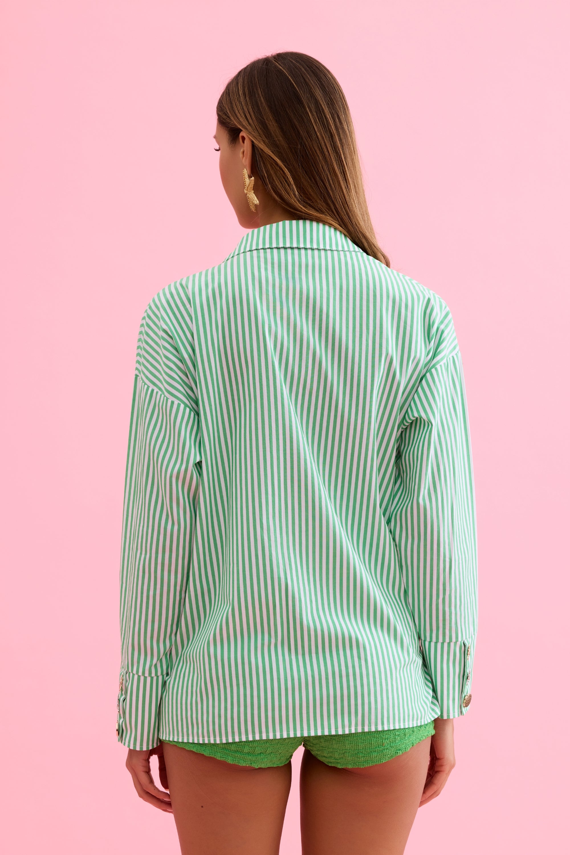 Chemise femme rayée élégante verte