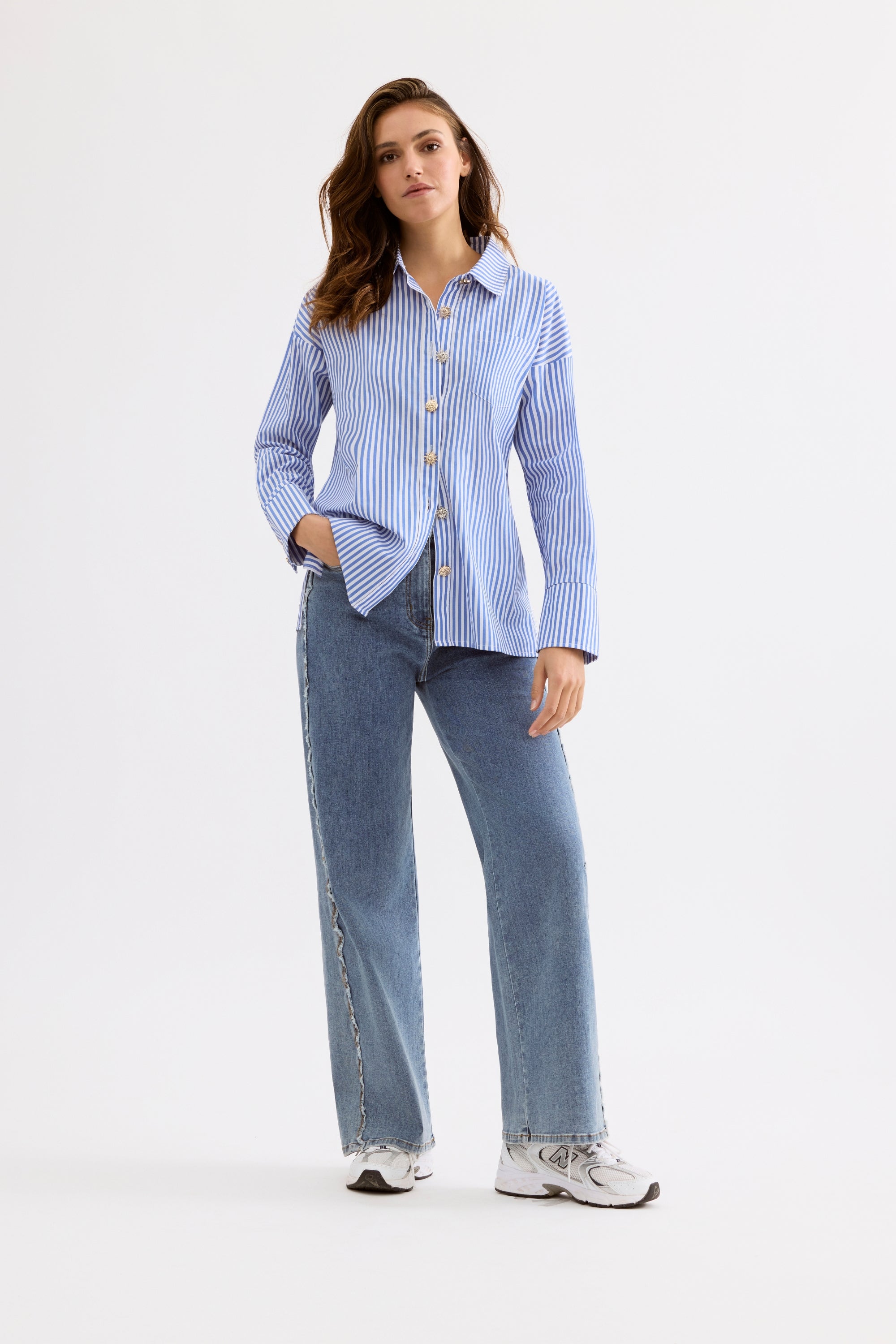 Chemise femme rayée élégante bleue