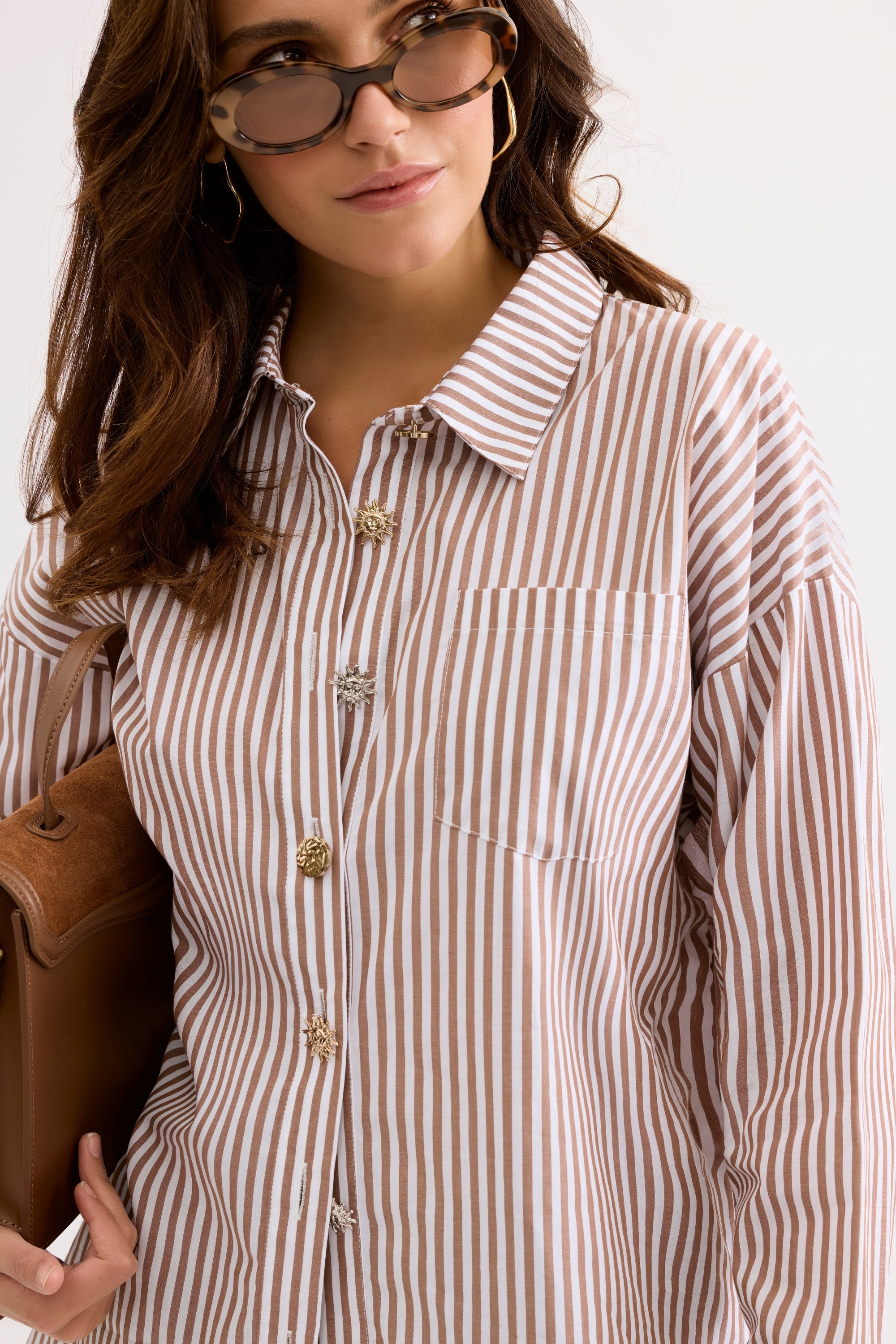 Chemise femme rayée élégante marron