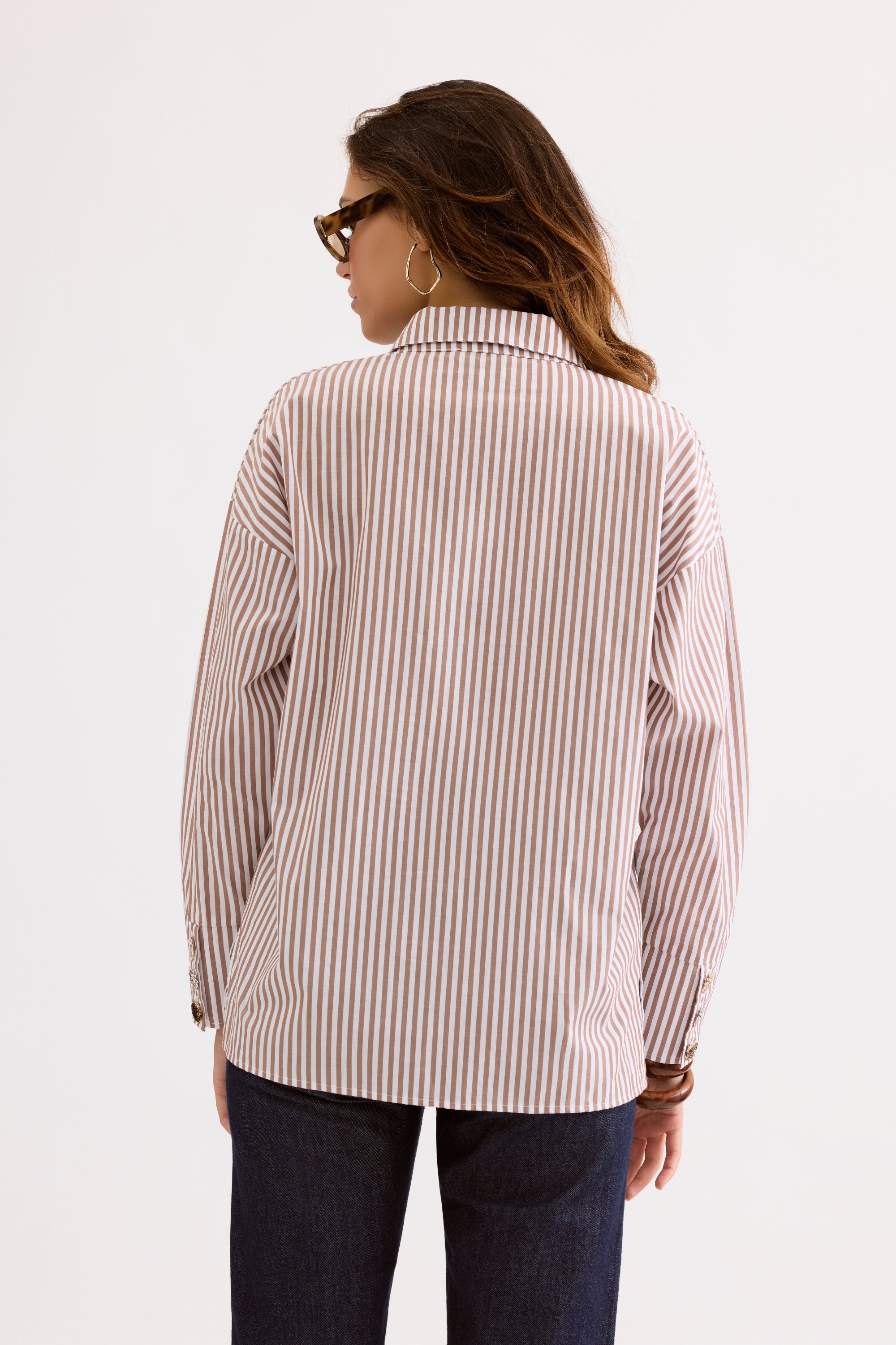 Chemise femme rayée élégante marron