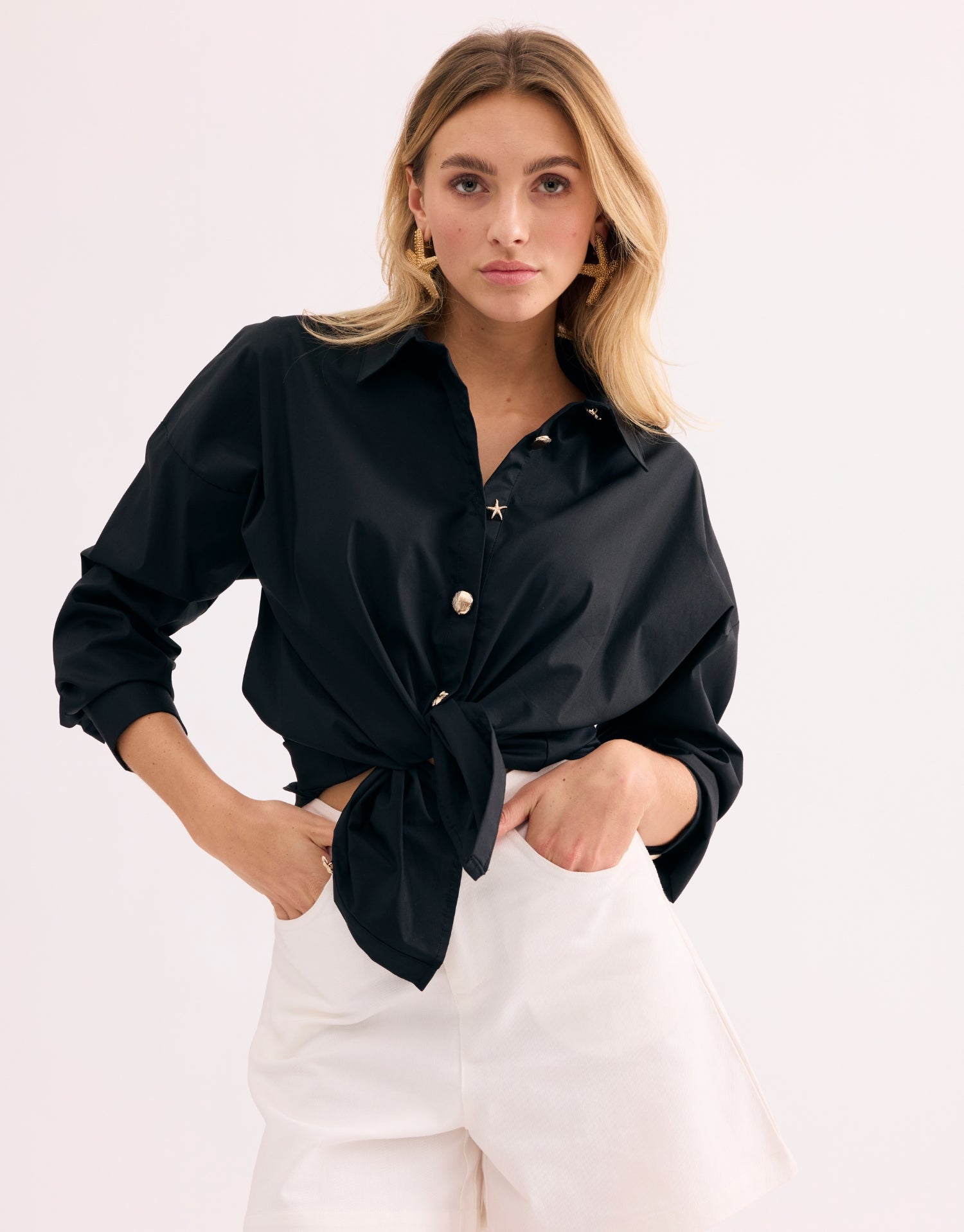 Chemise fluide à boutons bijou noire