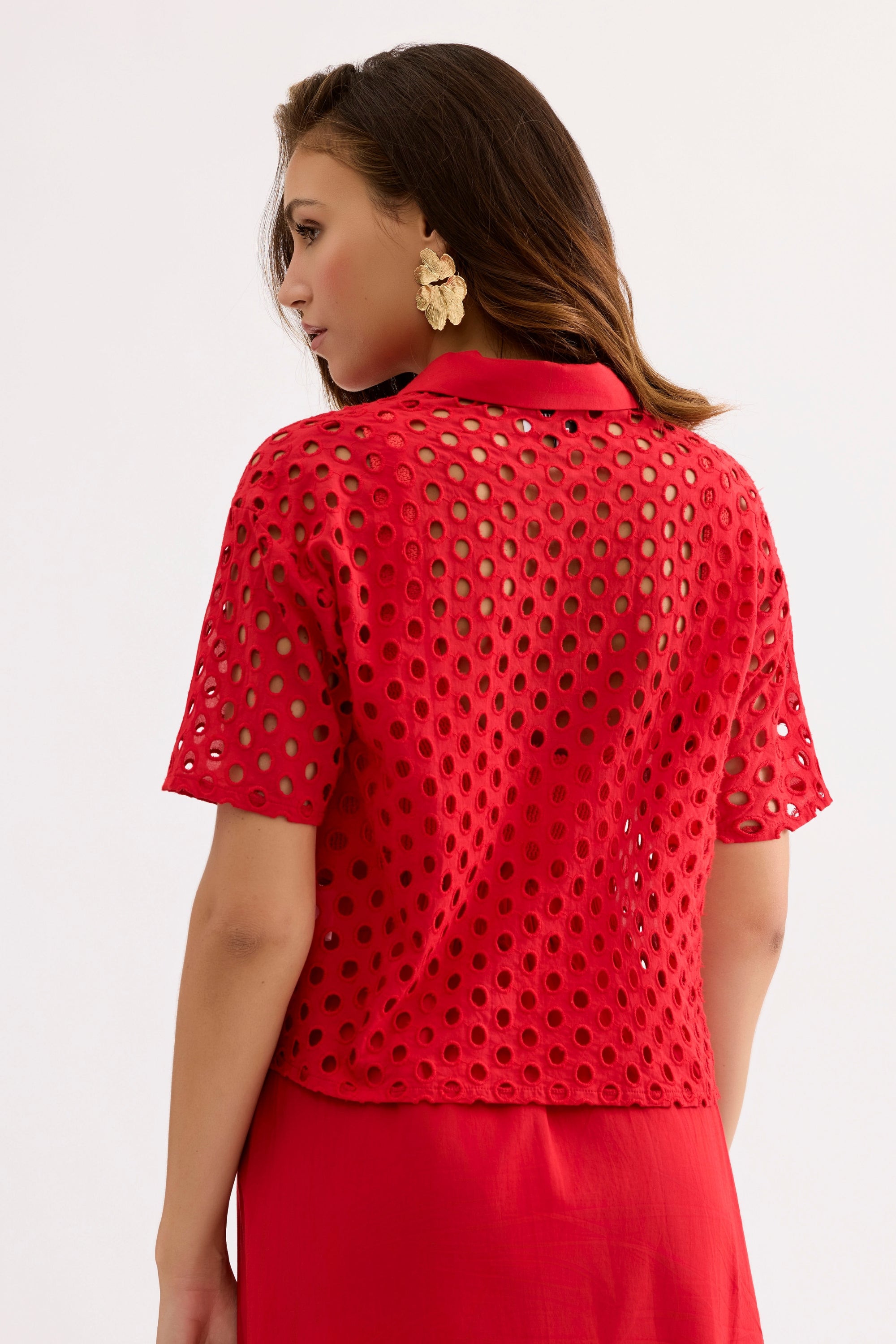 Chemise ajourée manches courtes rouge