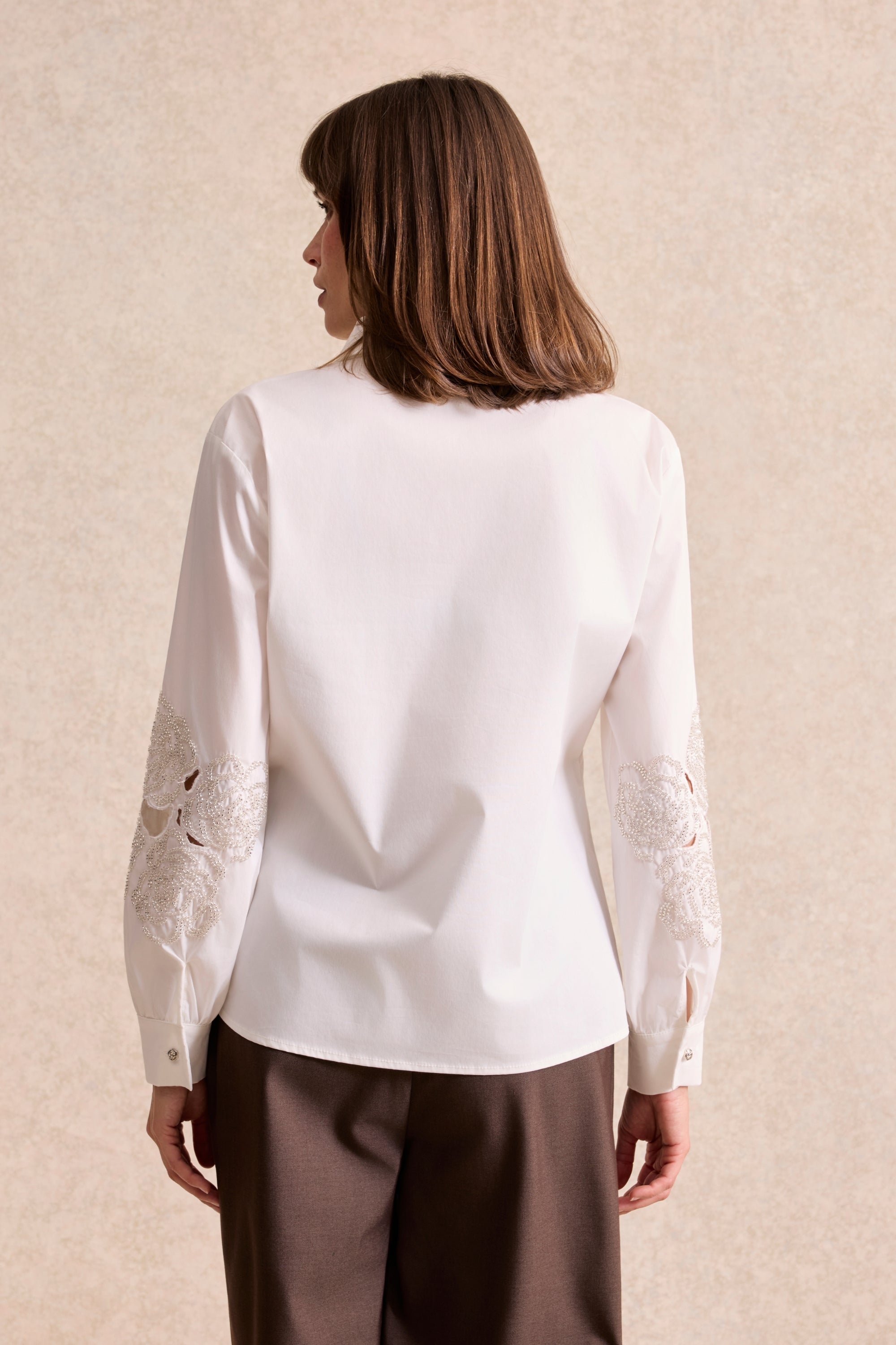 Chemise brodée à manches longues blanche