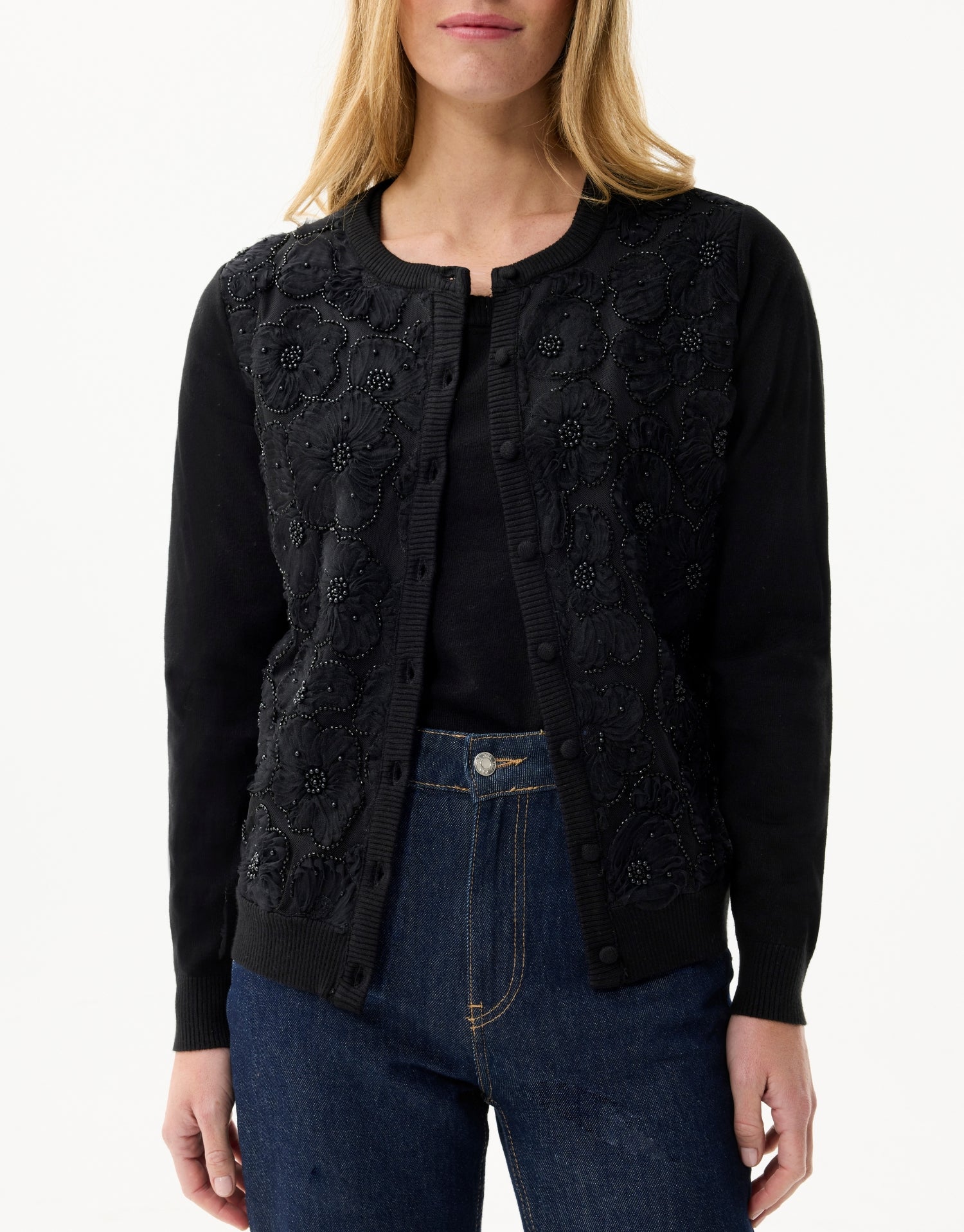 Geborduurde tweedelige set met bloemenmotief