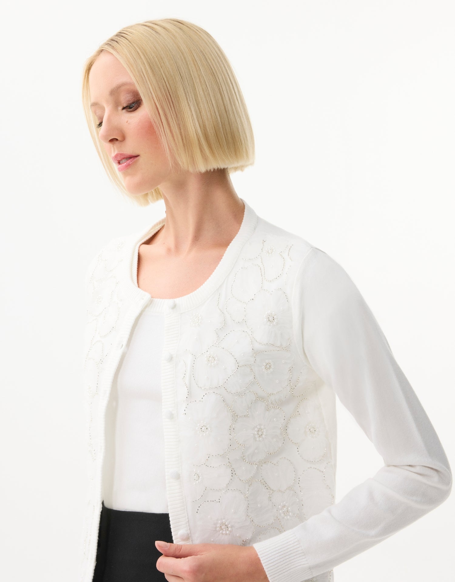 Geborduurde tweedelige set met bloemenmotief