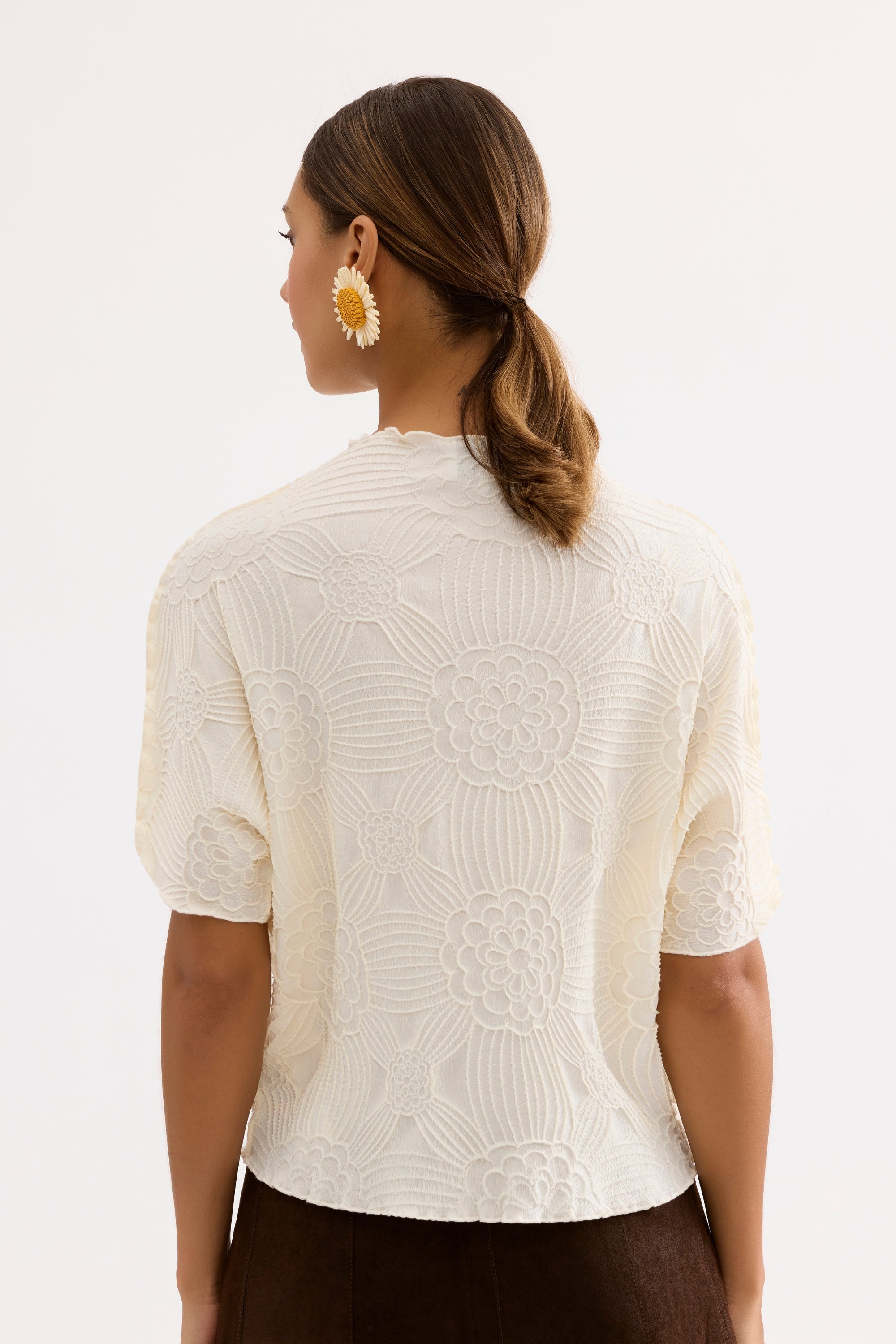 T-shirt texturé motif floral ecru