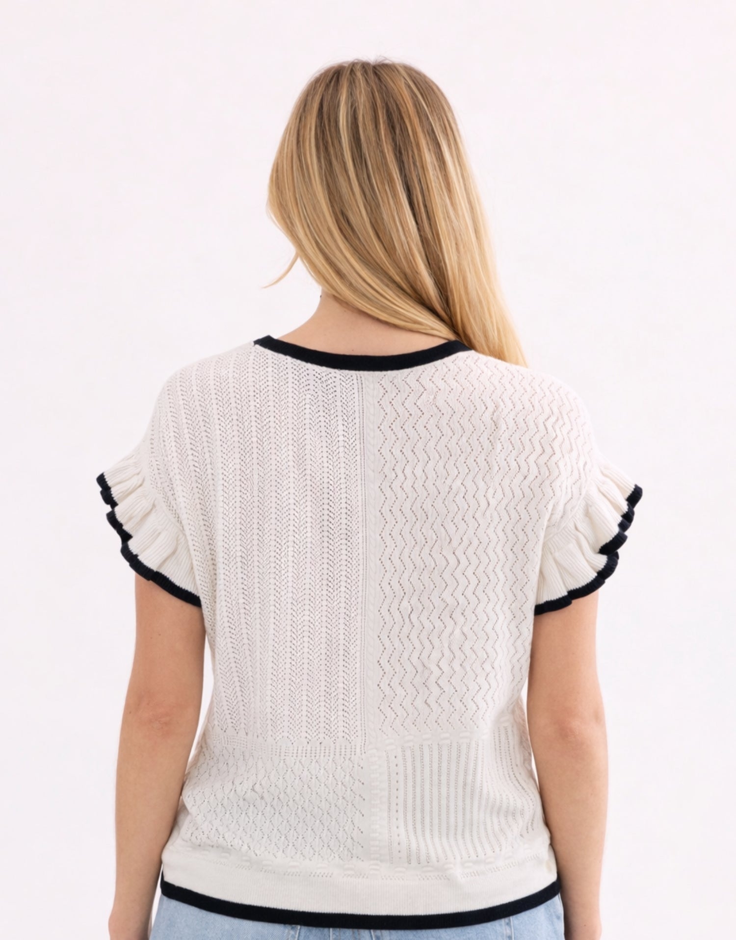 Top maille écru à volants