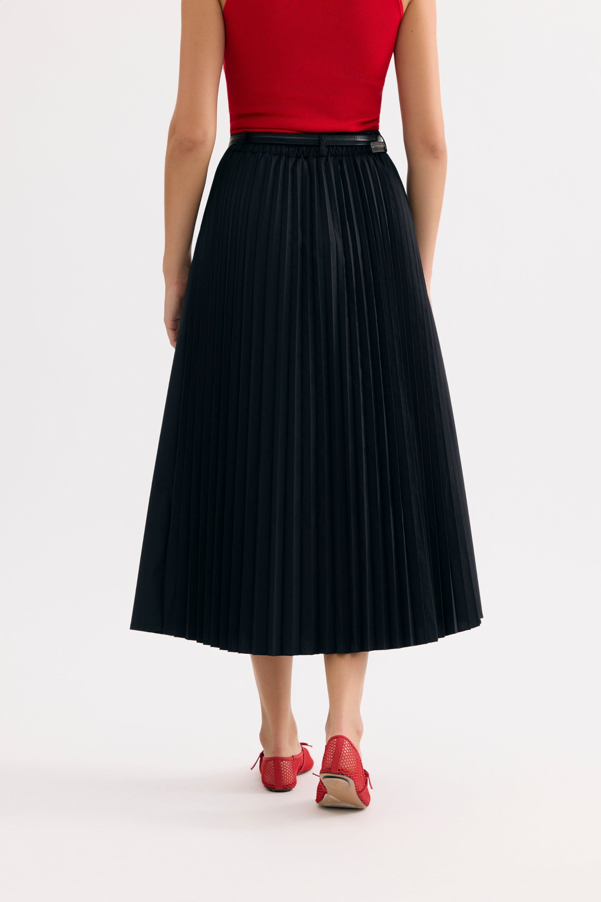 Ceinture en cuir boucle dorée torsadée noire