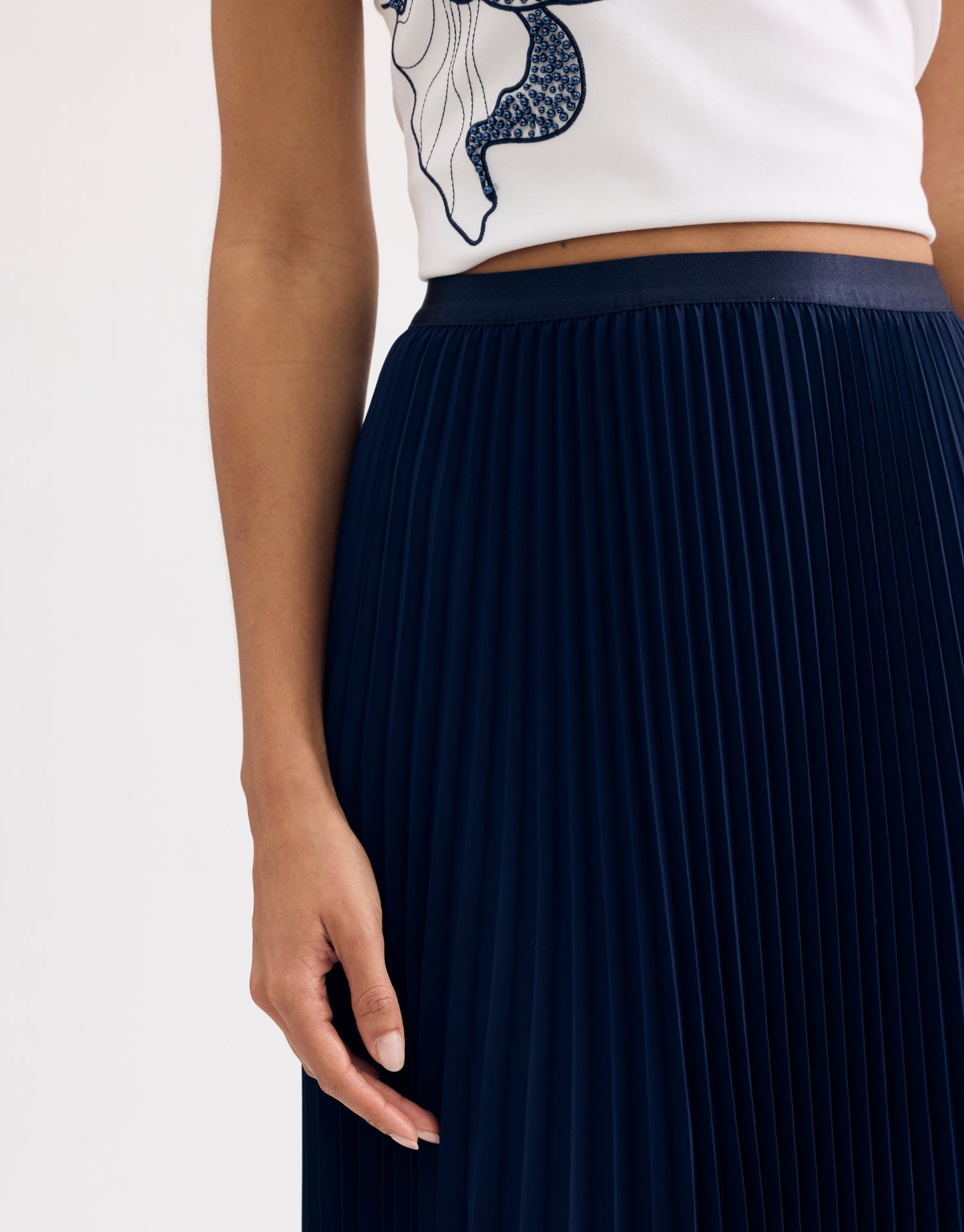 Jupe longue plissée bleu marine