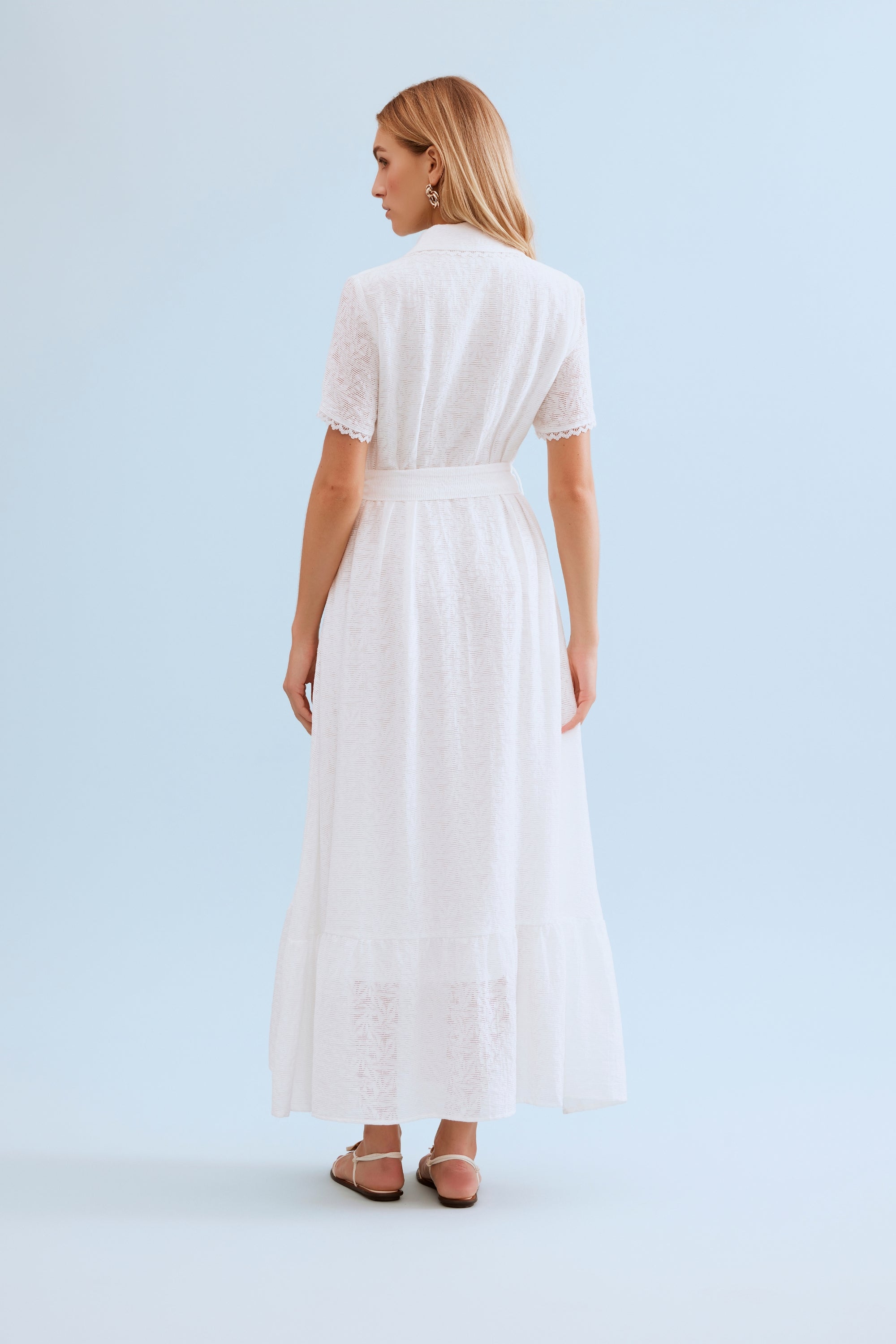 Robe longue chemise ceinturée