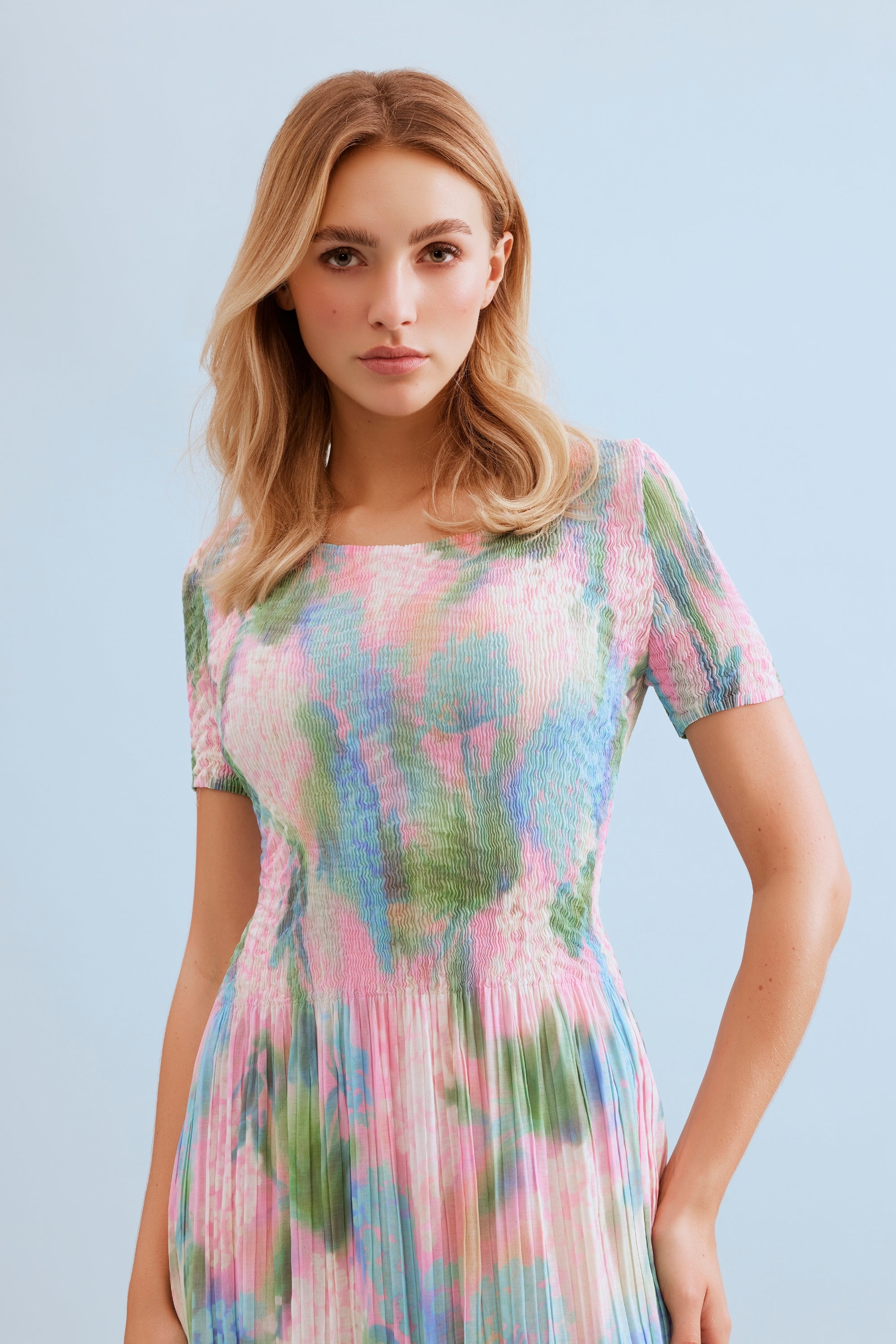 Robe longue plissée imprimé pastel