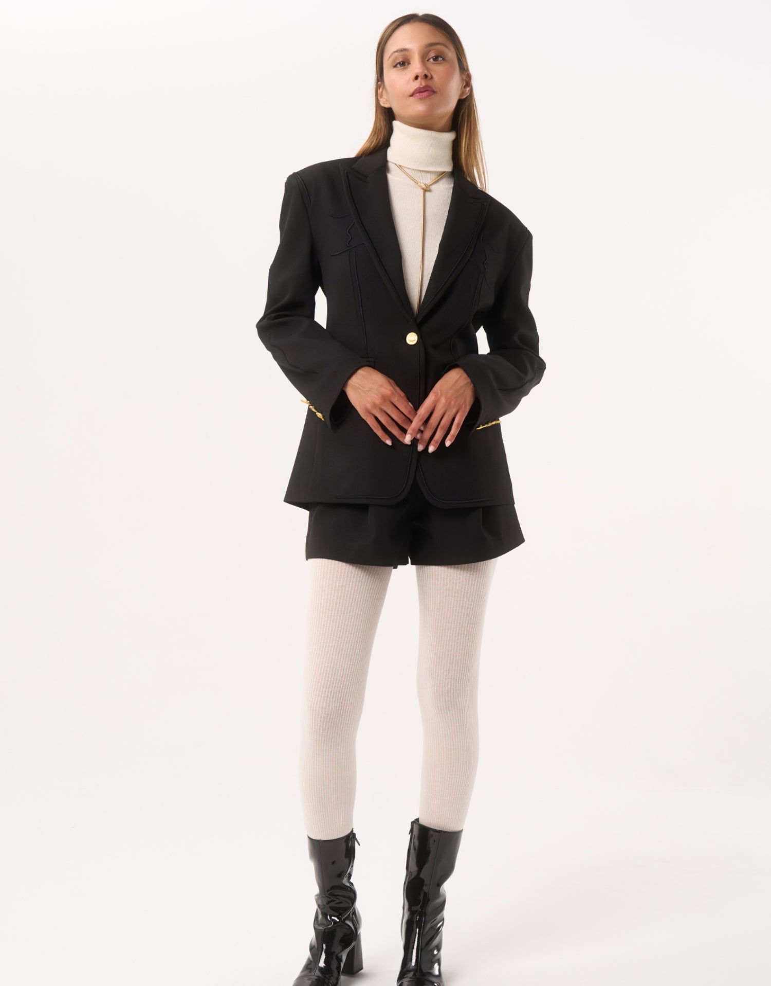 Blazer noir structuré à bouton doré