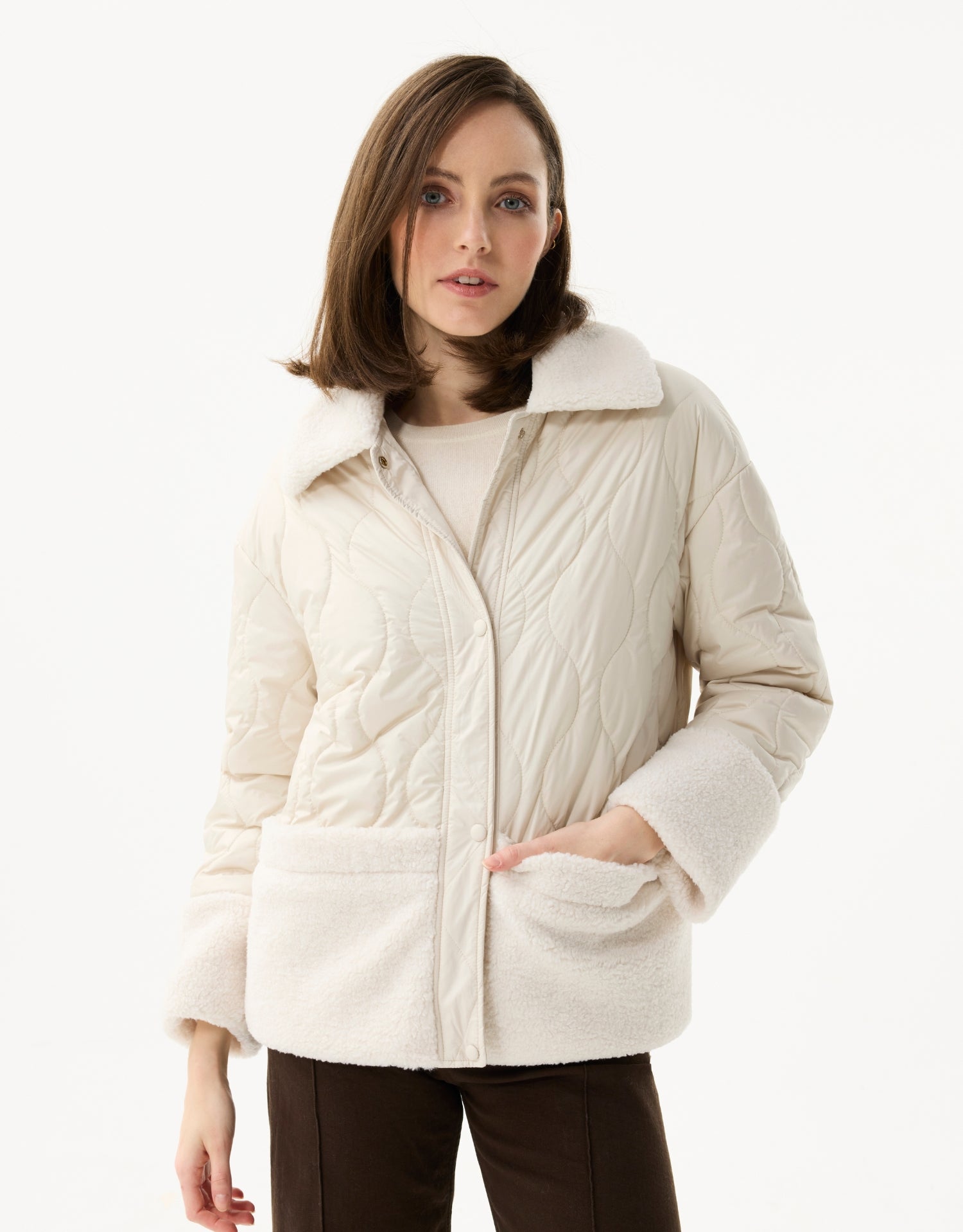 Veste matelassée à col moumoute