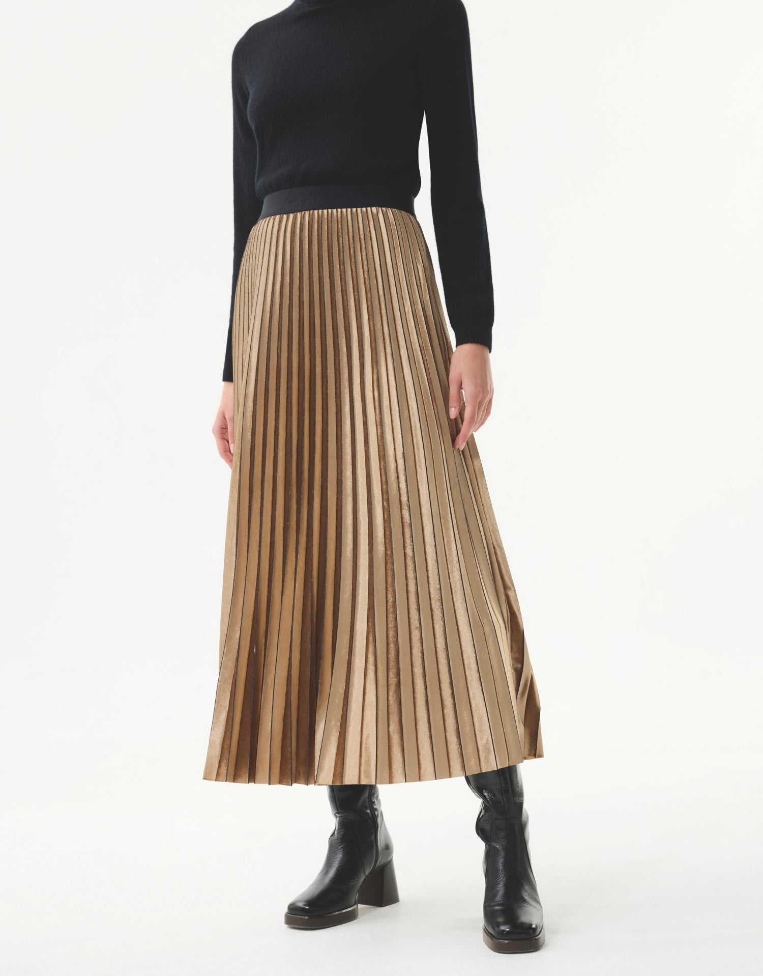 Jupe plissée en velours