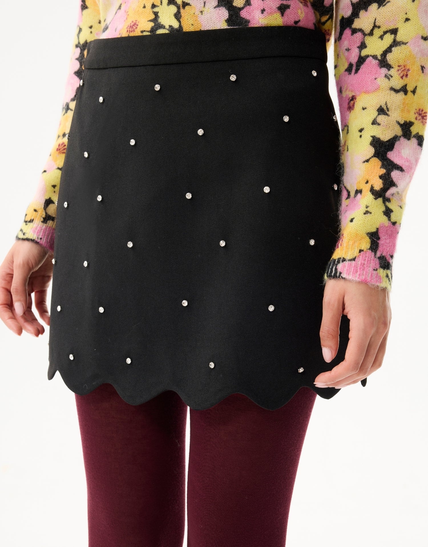 Gonna corta nera con strass