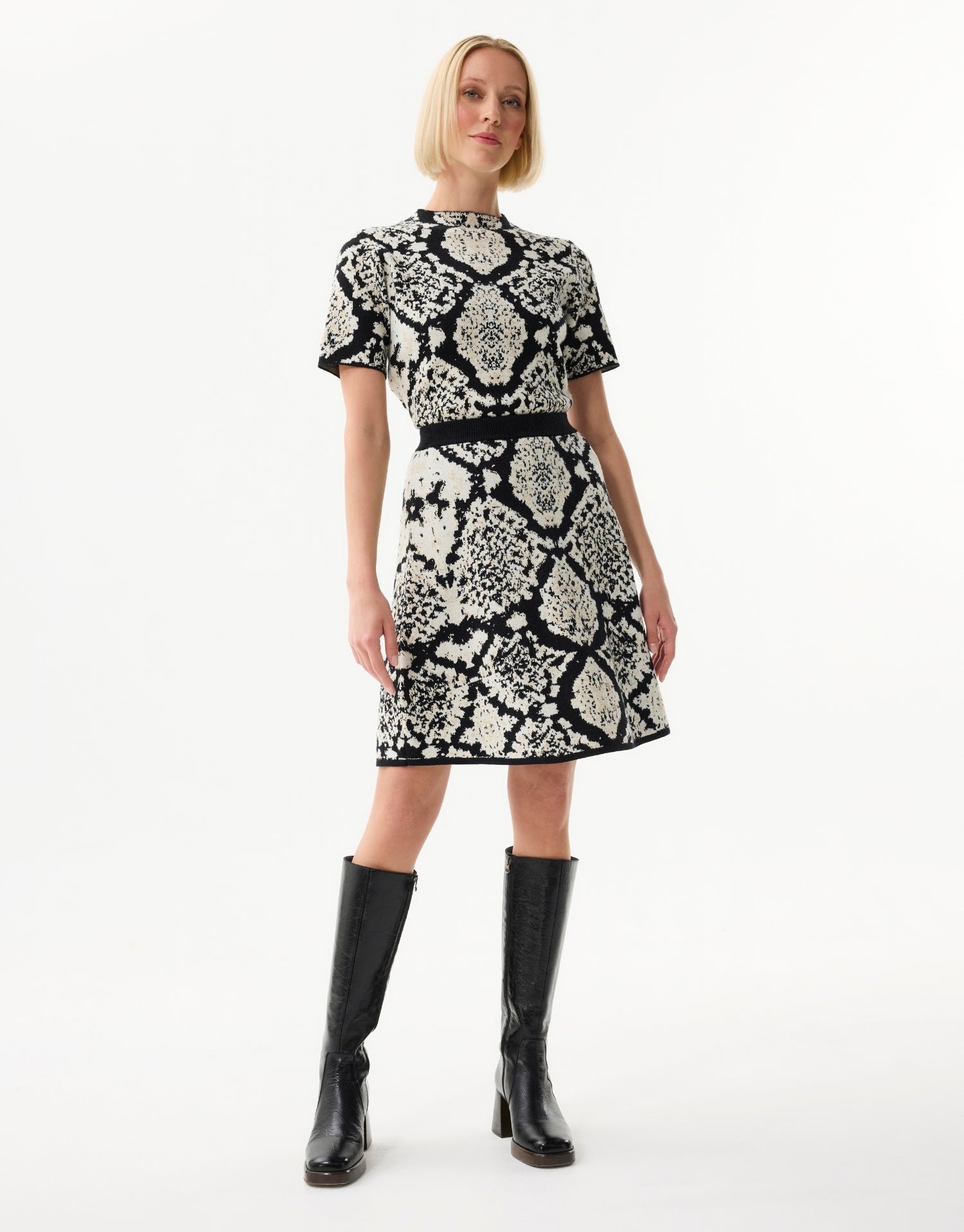 Jupe courte imprimée en maille