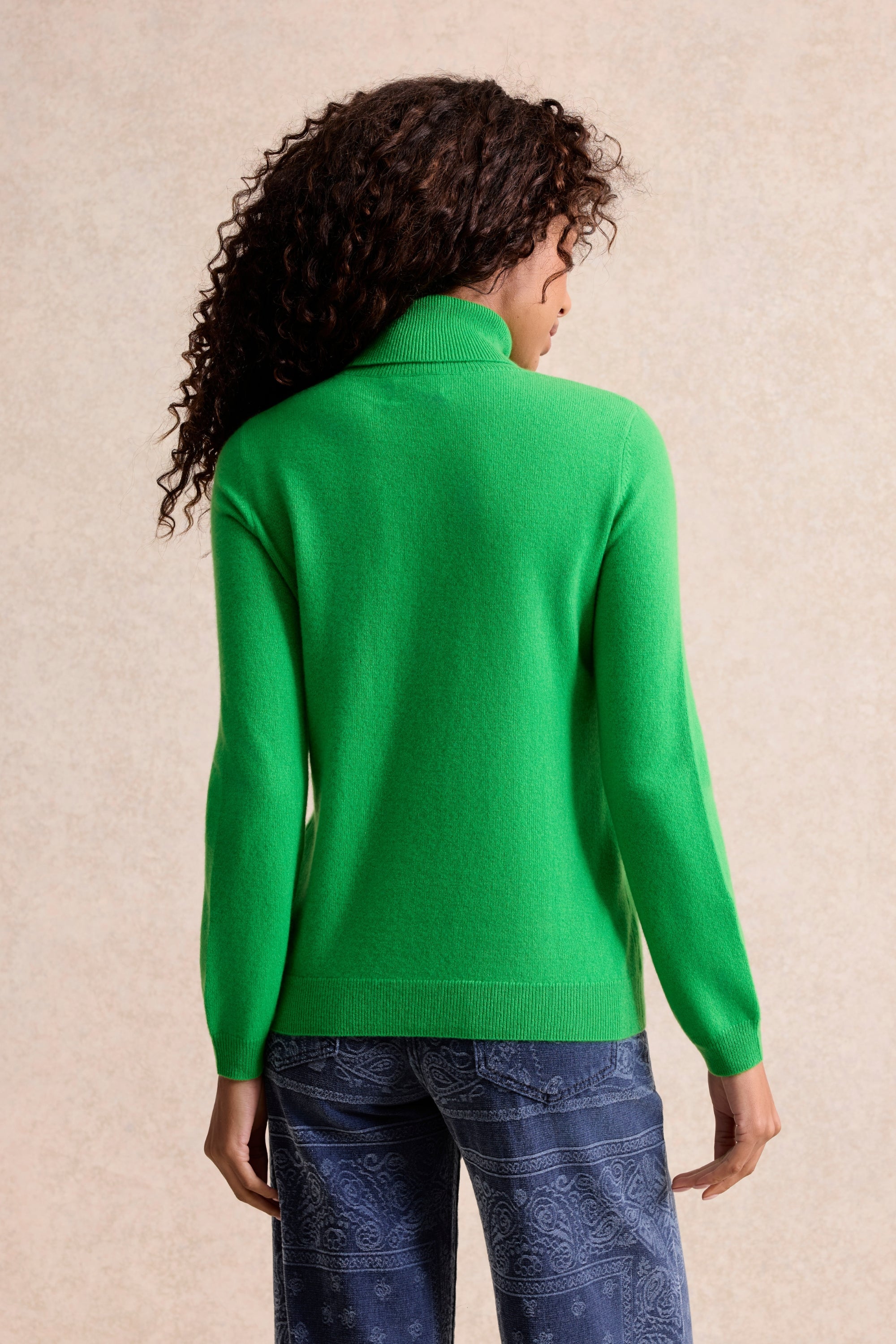 Pull col roulé cachemire vert
